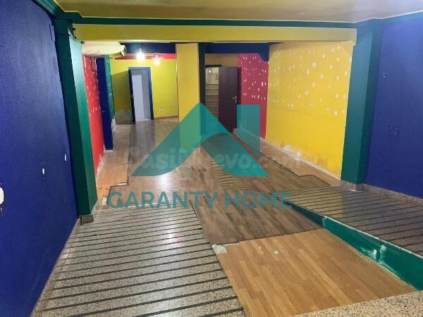 ¡SE ALQUILA LOCAL COMERCIAL EN AVENIDA DE ALEMANIA! - foto 3
