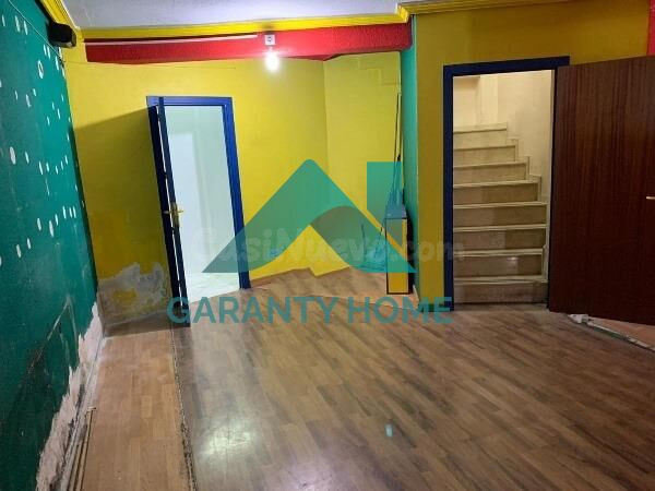 ¡SE ALQUILA LOCAL COMERCIAL EN AVENIDA DE ALEMANIA! - foto 5