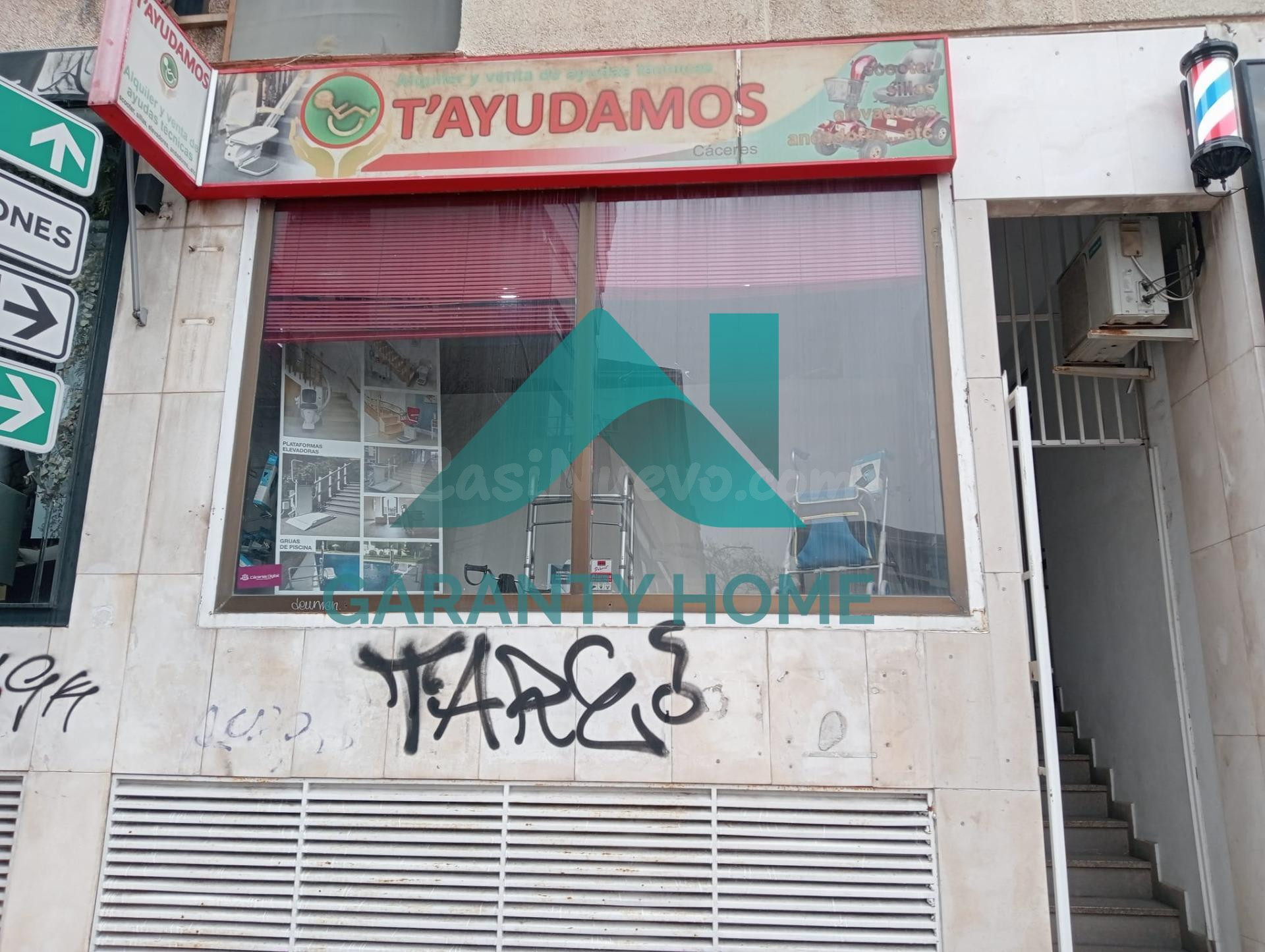 SE VENDE O SE ALQUILA LOCAL EN LA GALERIA COMERCIAL EL DESCU - foto 4