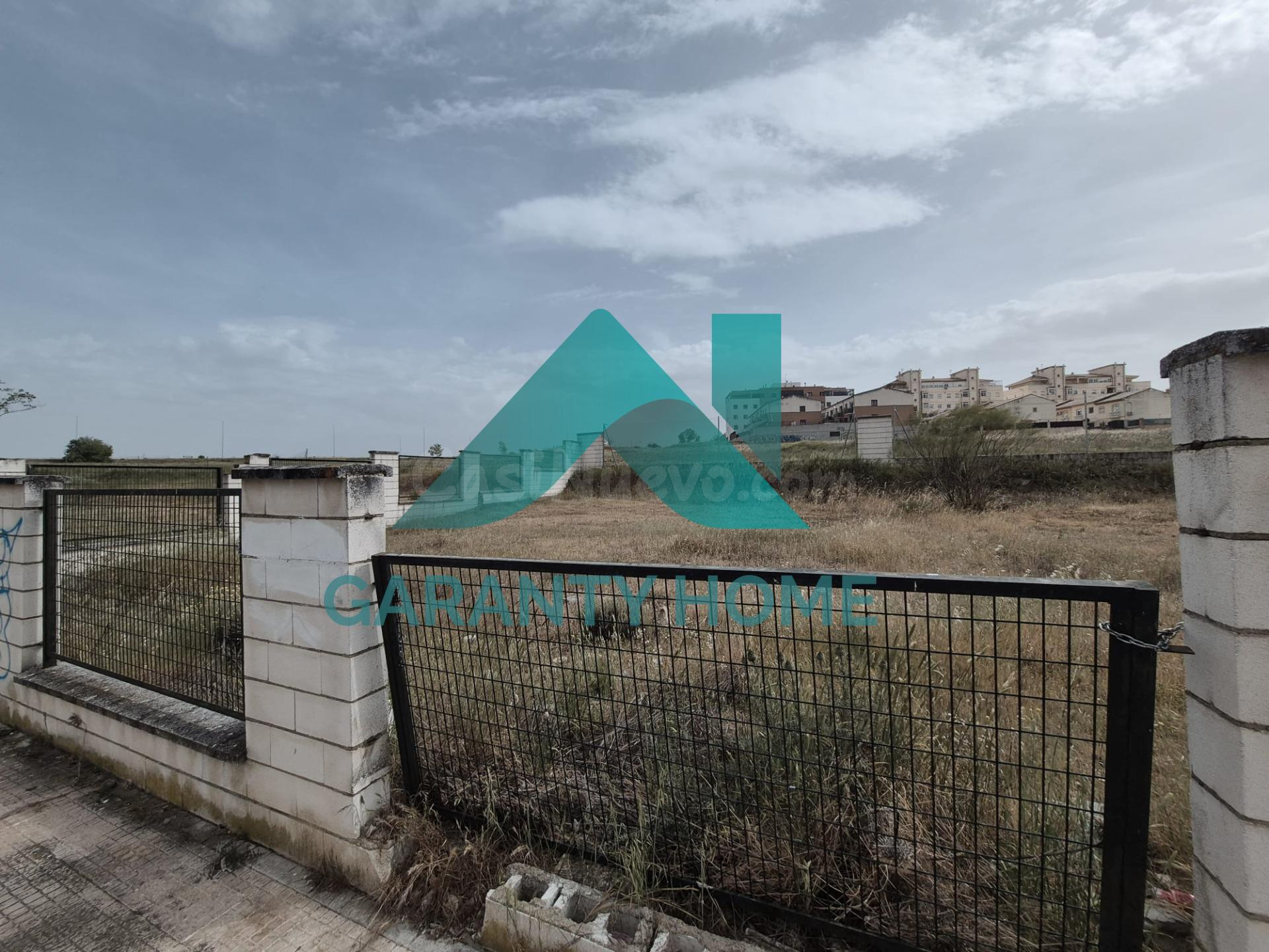 PARCELA URBANIZABLE EN VENTA – CALLE MARGARITAS, CÁCERES ✨ - foto 5