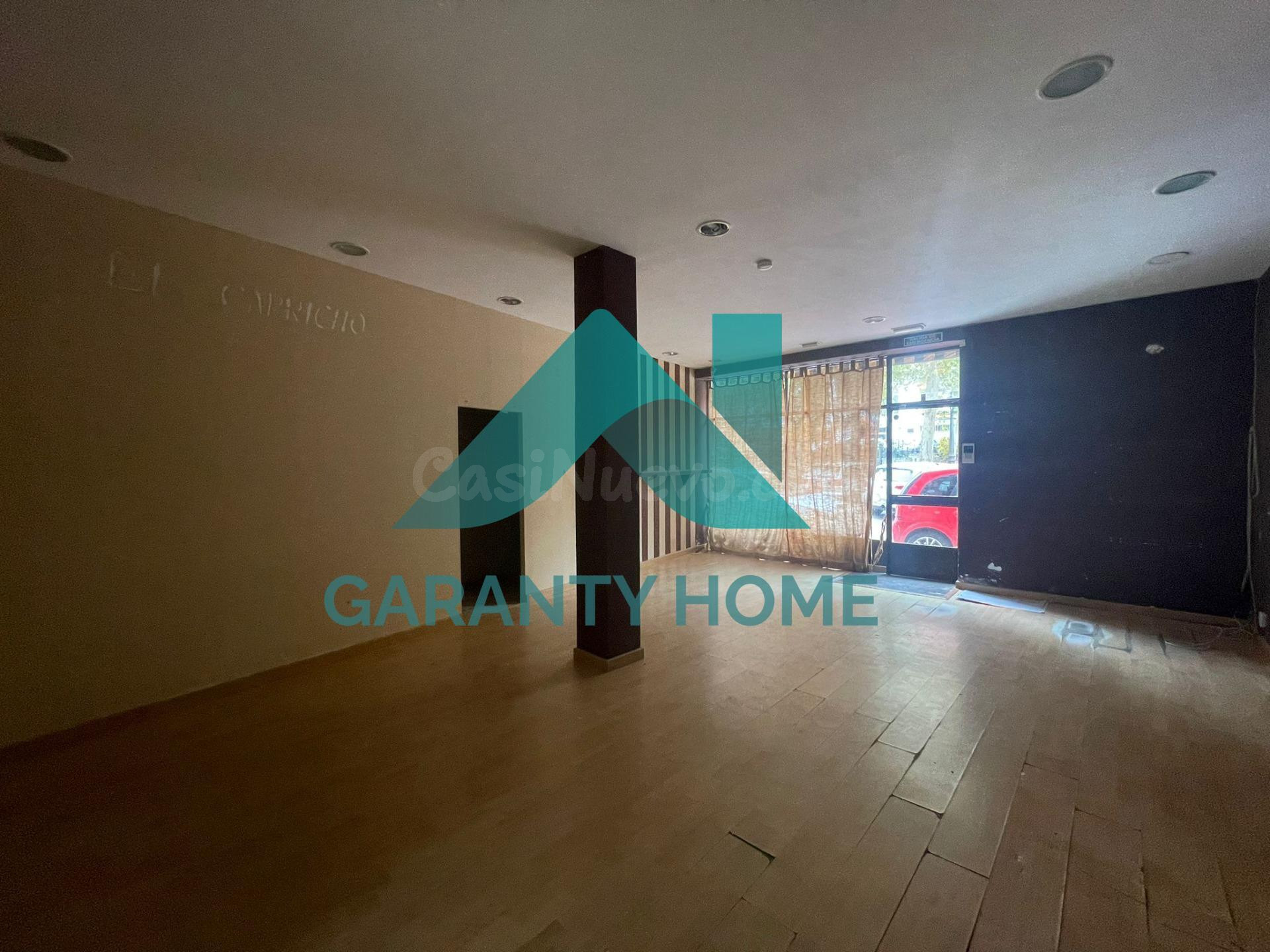 SE VENDE O SE ALQUILA LOCAL EN PLAZA BRUSELAS - foto 3