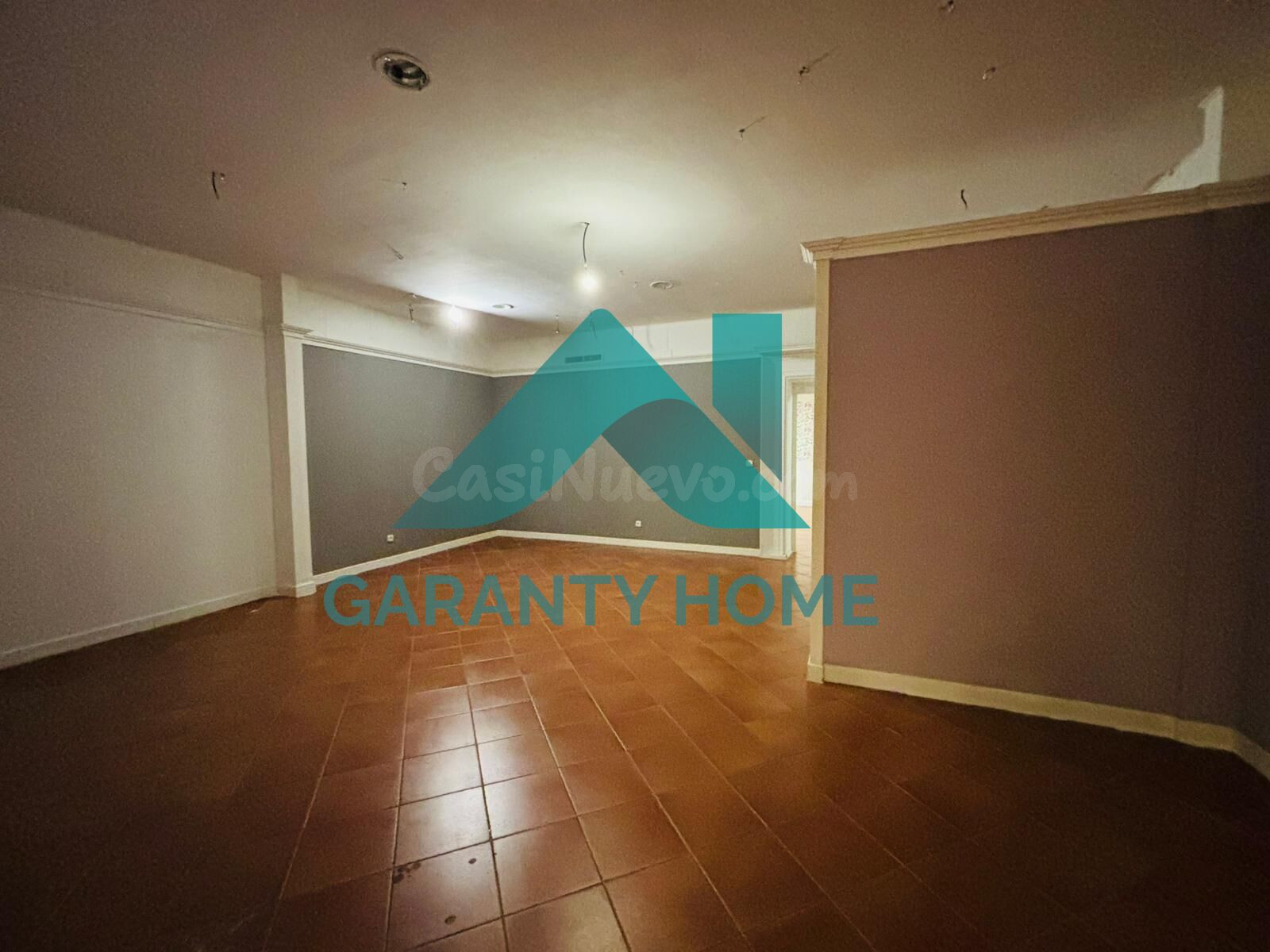 ✨AMPLIO LOCAL EN ALQUILER EN ZONA CENTRO – CÁCERES✨ - foto 3