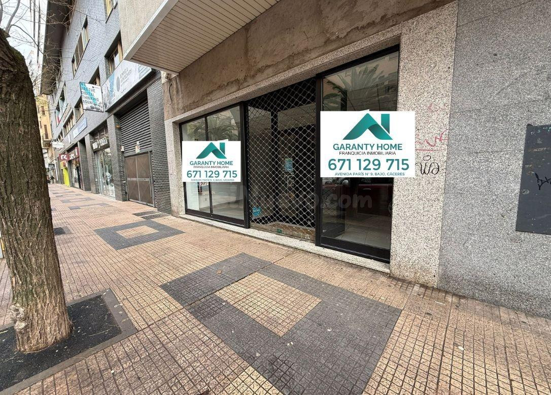 ¡LOCAL COMERCIAL EN ALQUILER EN AVDA. VIRGEN DE GUADALUPE! ✨