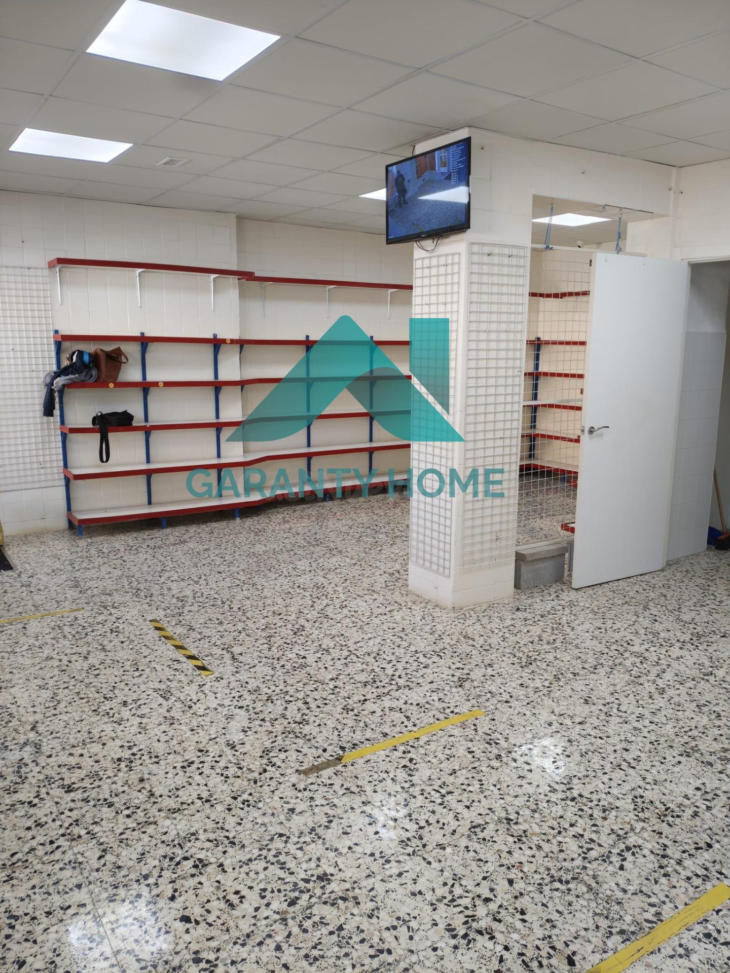✨ LOCAL EN ALQUILER EN ZONA LLOPIS – CÁCERES✨