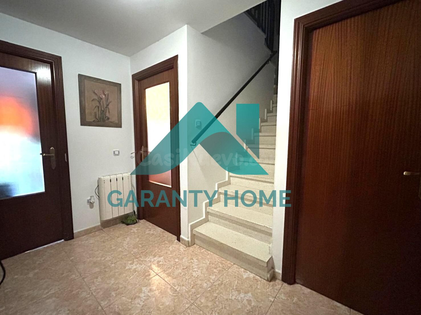 ¡CHALET ADOSADO EN RESIDENCIAL GREDOS – CÁCERES! ✨ - foto 2