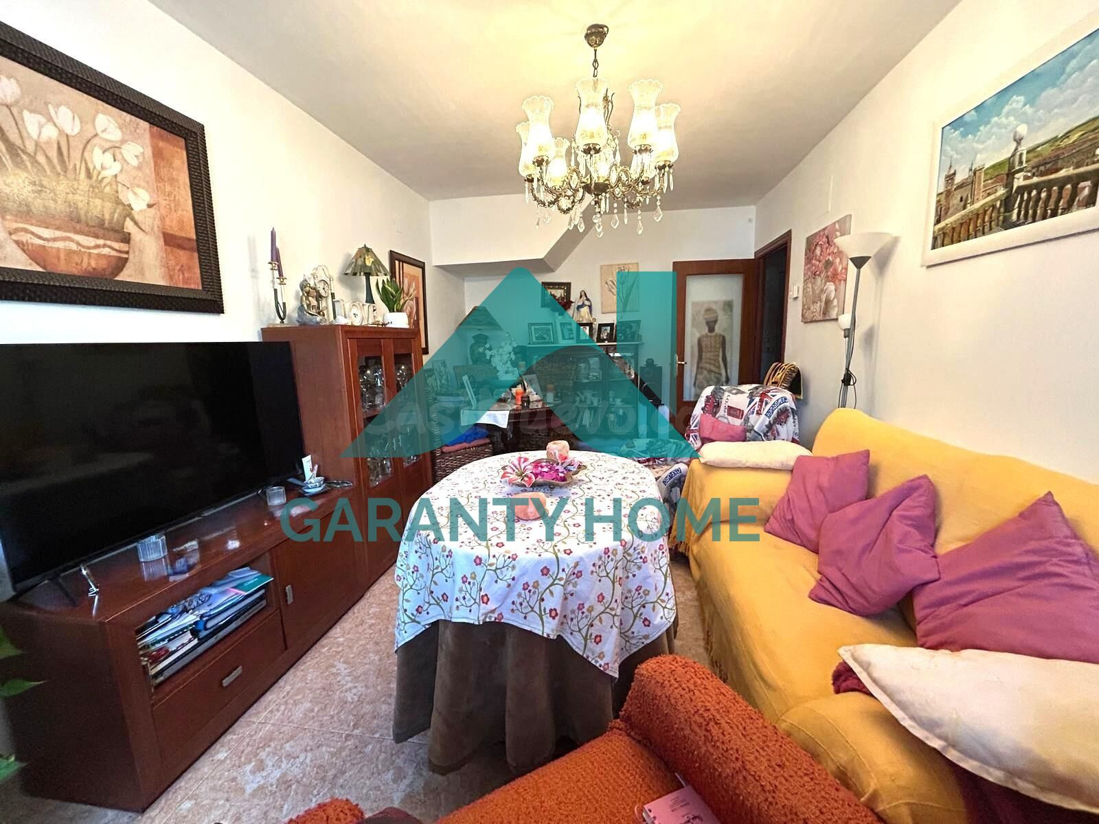 ¡CHALET ADOSADO EN RESIDENCIAL GREDOS – CÁCERES! ✨ - foto 5