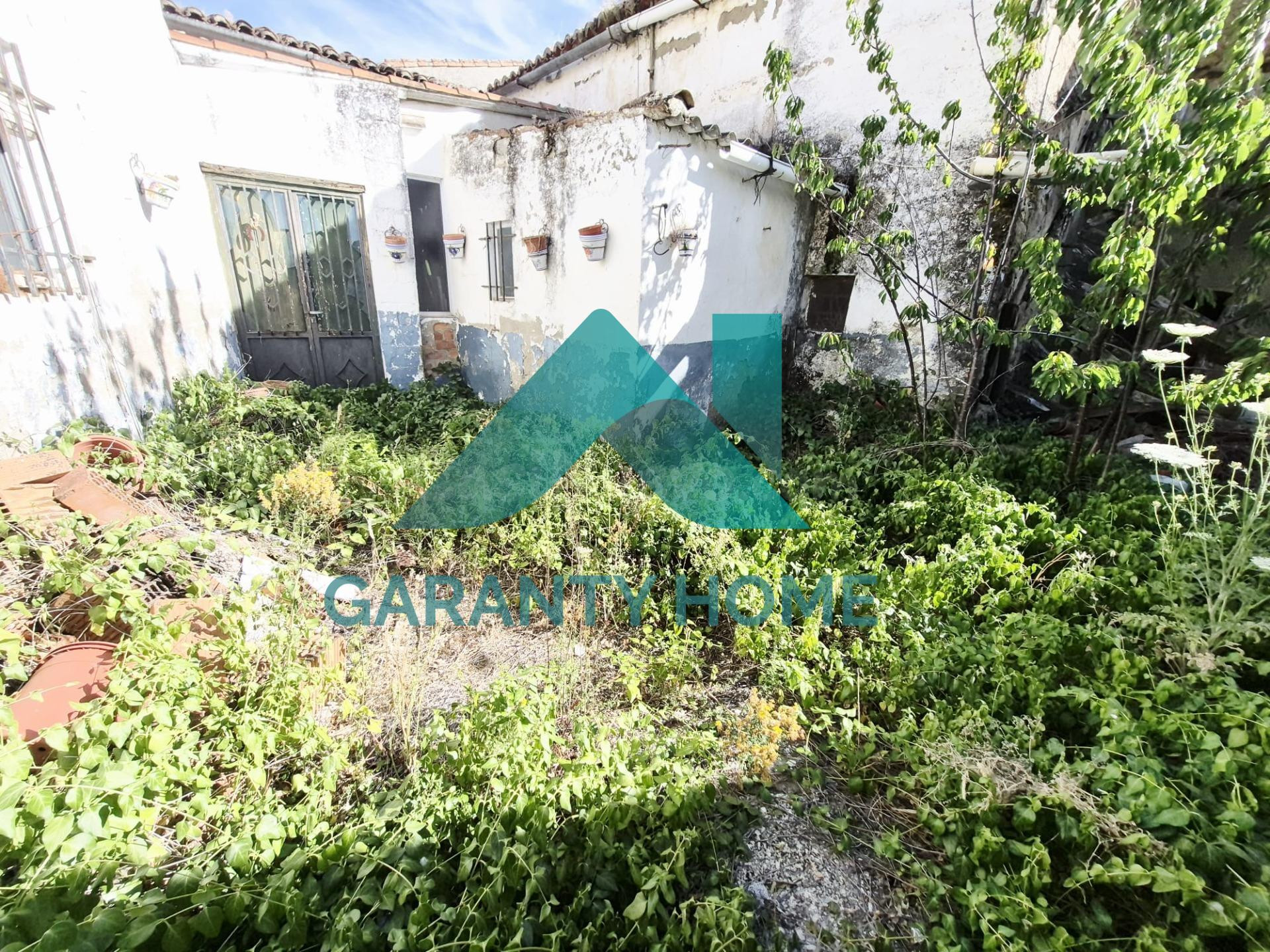 CASA EN VENTA EN TORREMOCHA – GRAN AMPLITUD Y POSIBILIDADES ✨