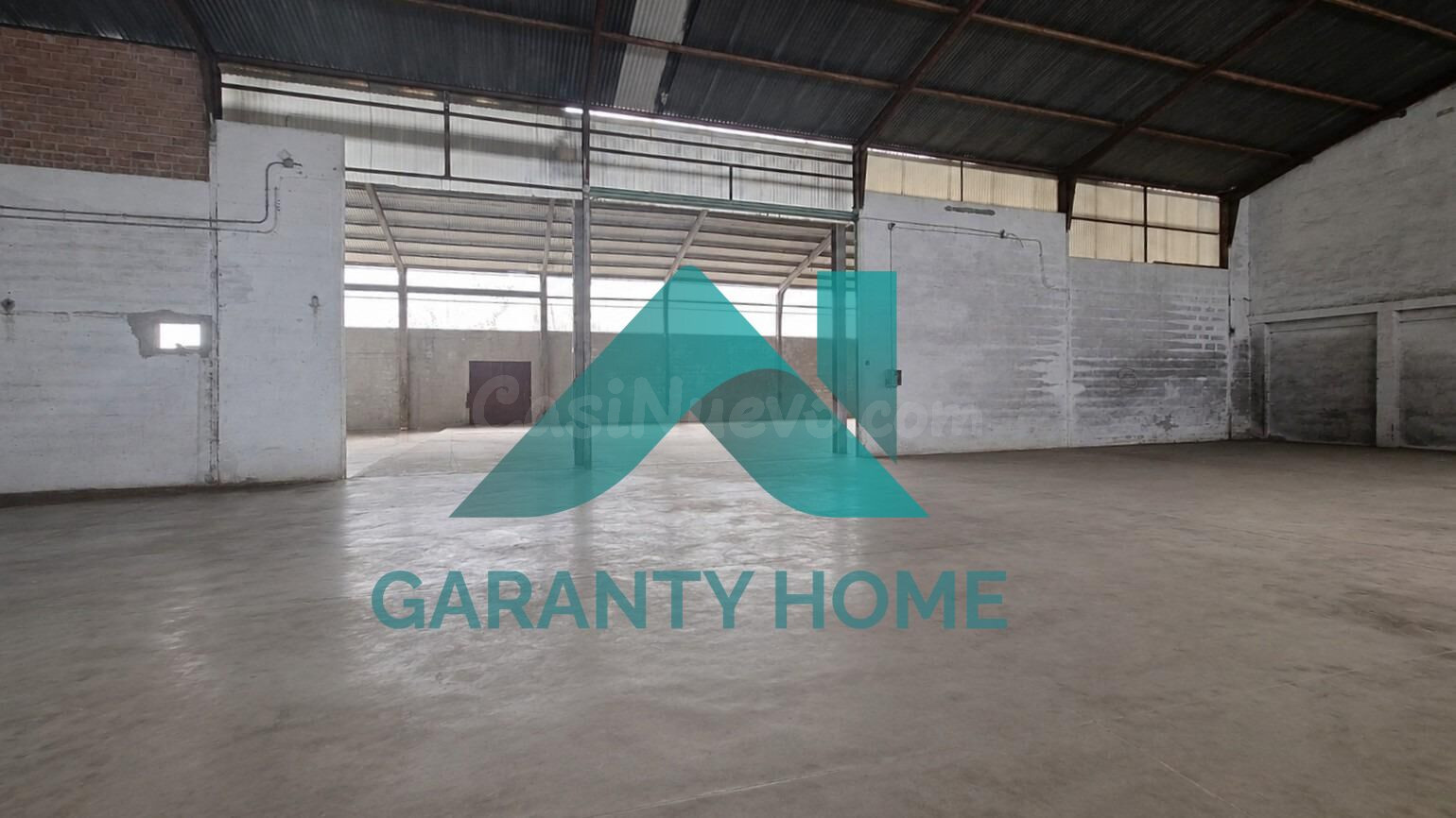 ESPECTACULAR PARCELA INDUSTRIAL CON DOS NAVES – JUNTO A LA A-66 ✨