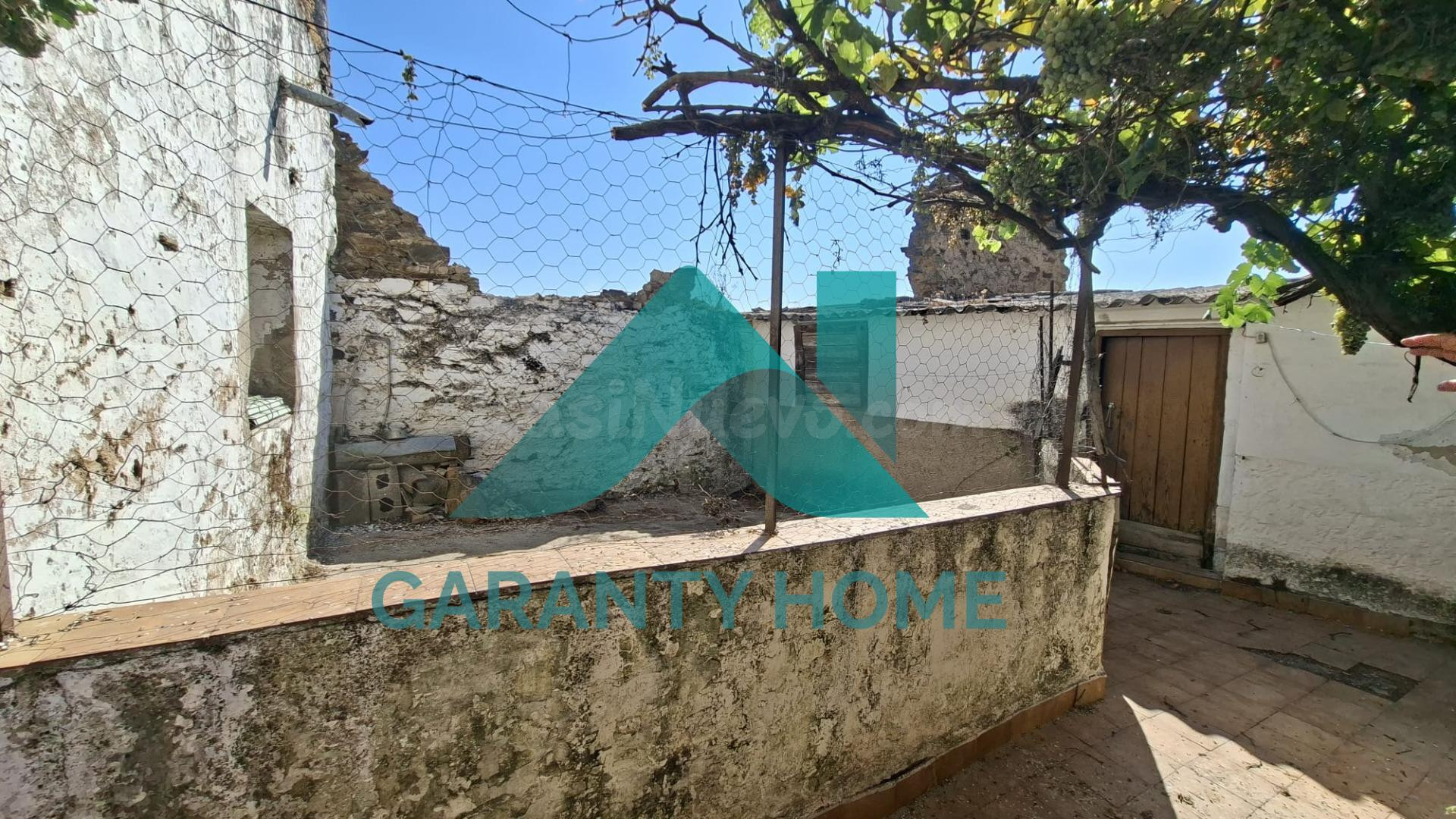 CASA INDEPENDIENTE EN VENTA – ARROYO DE LA LUZ ✨