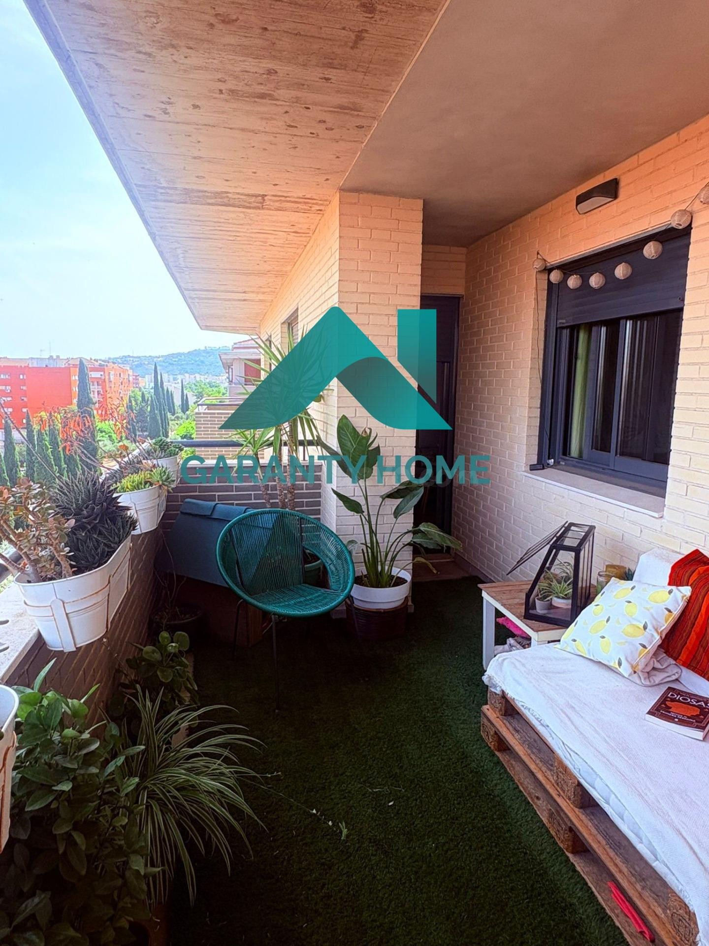 VIVIENDA SEMIAMUEBLADA EN NUEVO CACERES CON TERRAZA Y PISCIN - foto 4