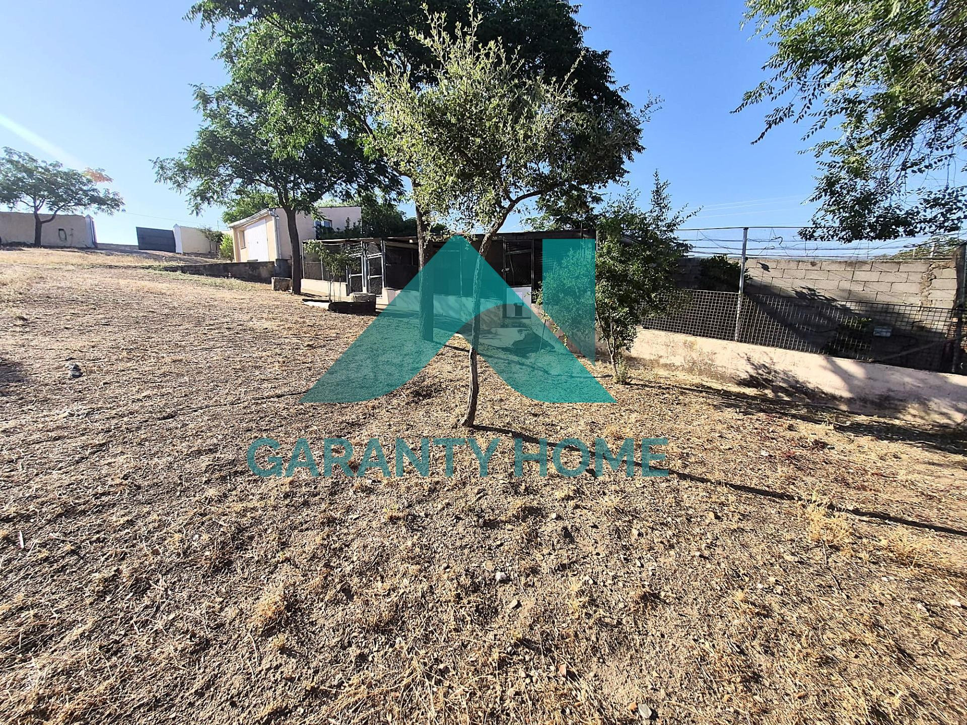 **PARCELA EN VENTA EN POLÍGONO GANADERO (CÁCERES)** ✨ - foto 3
