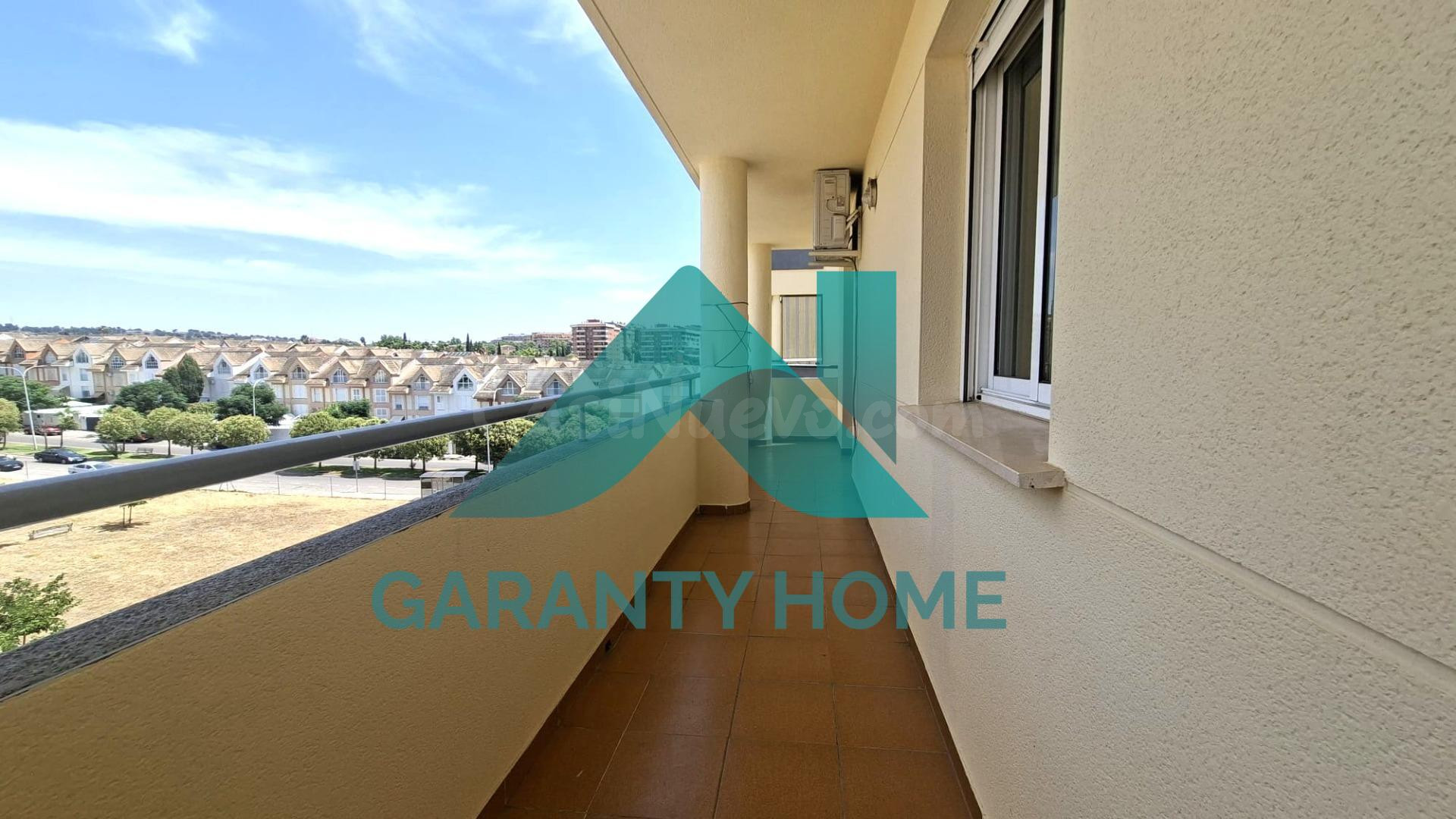 AMPLIO Y LUMINOSO PISO EN VENTA – CASTELLANOS ✨ - foto 3