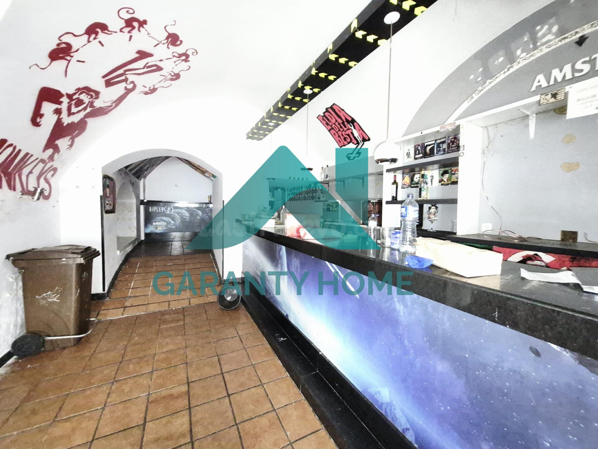 ️ ¡SE ALQUILA O VENDE BAR-RESTAURANTE EN PLAZA MAYOR!