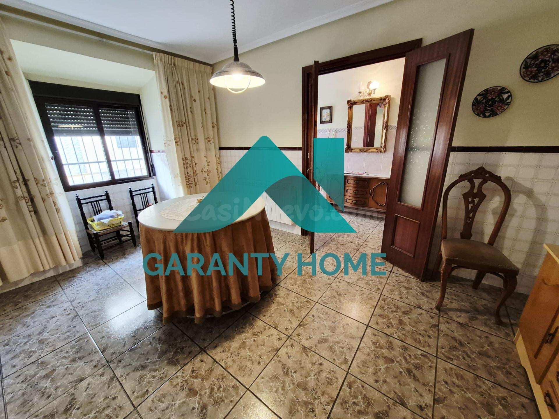 ¡SE VENDE CASA DE 3 PLANTAS EN ARROYO DE LA LUZ! - foto 2