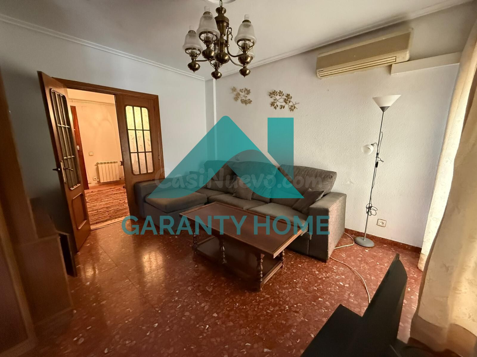 ¡SE ALQUILA PISO ZONA HERNÁN CORTÉS! - foto 2