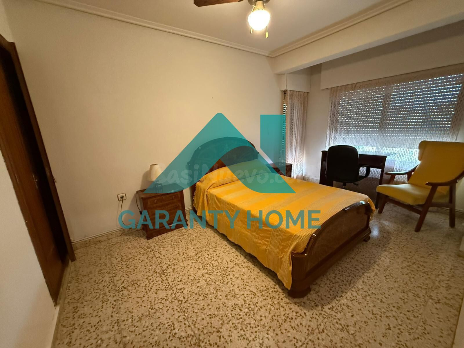 ¡SE ALQUILA PISO ZONA HERNÁN CORTÉS! - foto 5