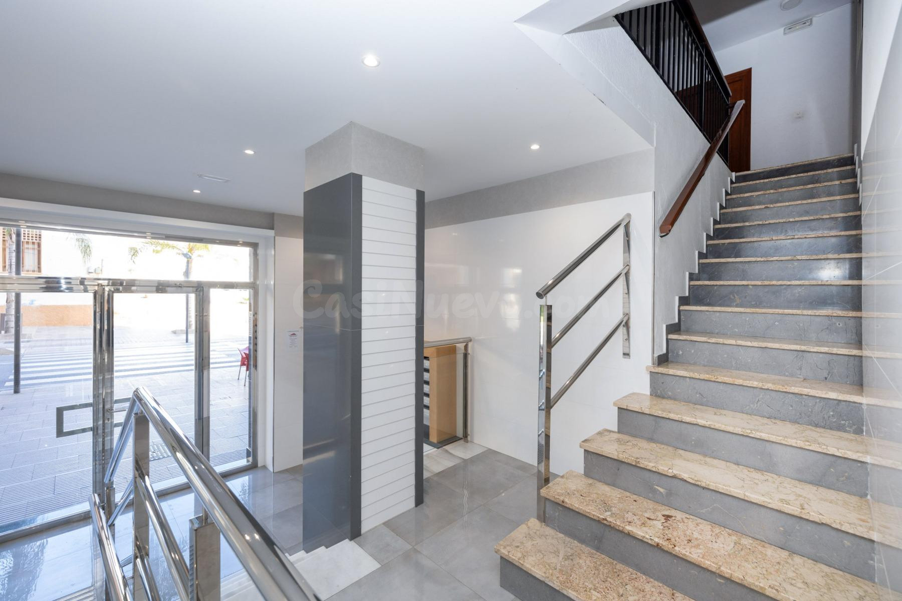 Piso 6 habitaciones 280m² en venta - Av. De Salobreña - foto 5