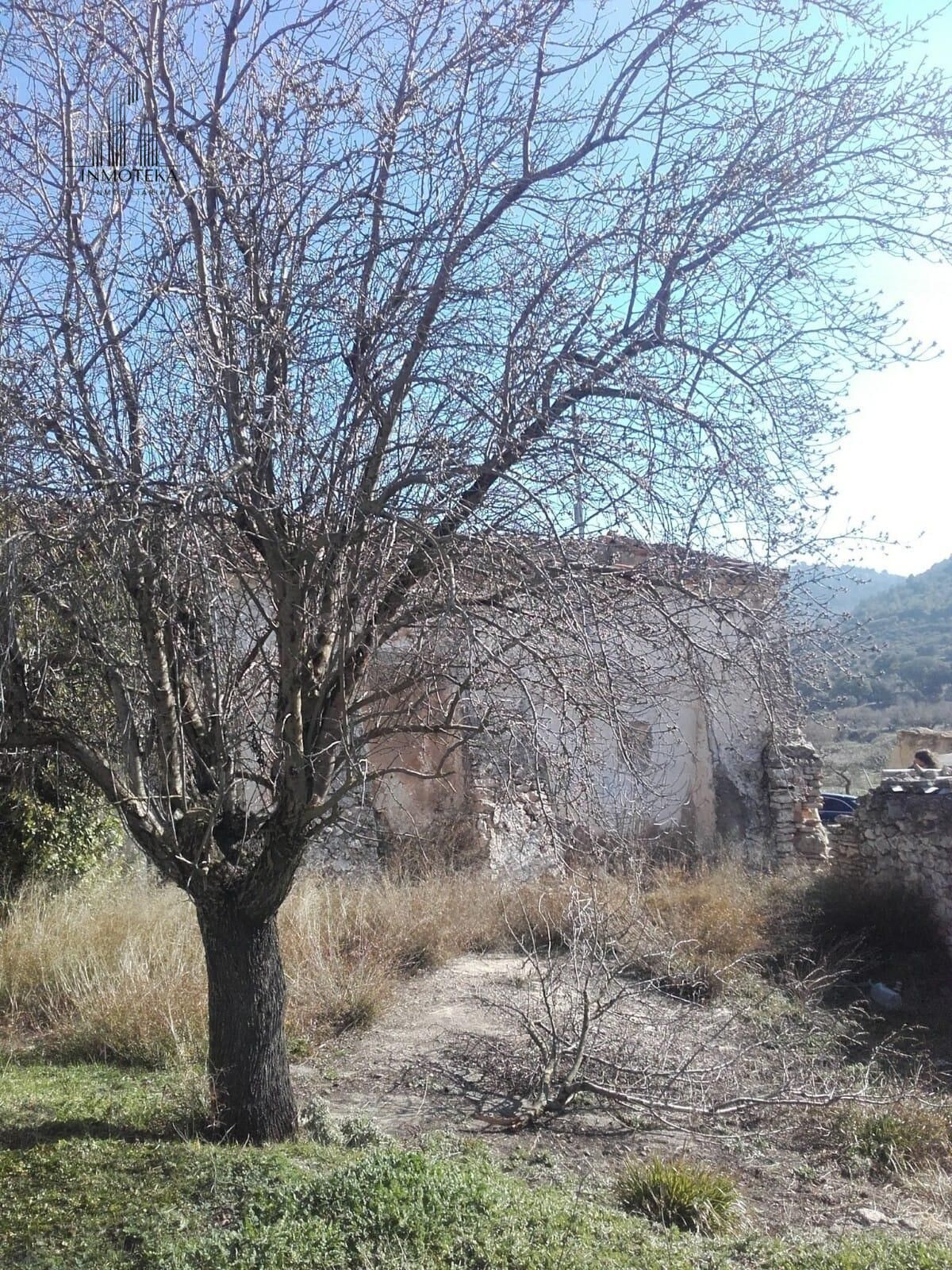 REF: C101 GRUPO INMOTEKA INMOBILIARIA VENDE CASA CON TERRENO
