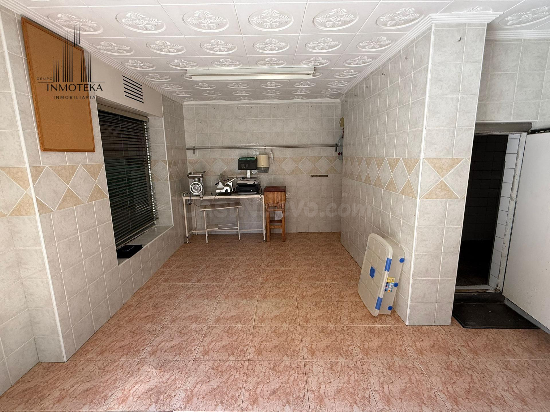 REF: C111 GRUPO INMOTEKA INMOBILIARIA VENDE LOCAL COMERCIAL  - foto 2
