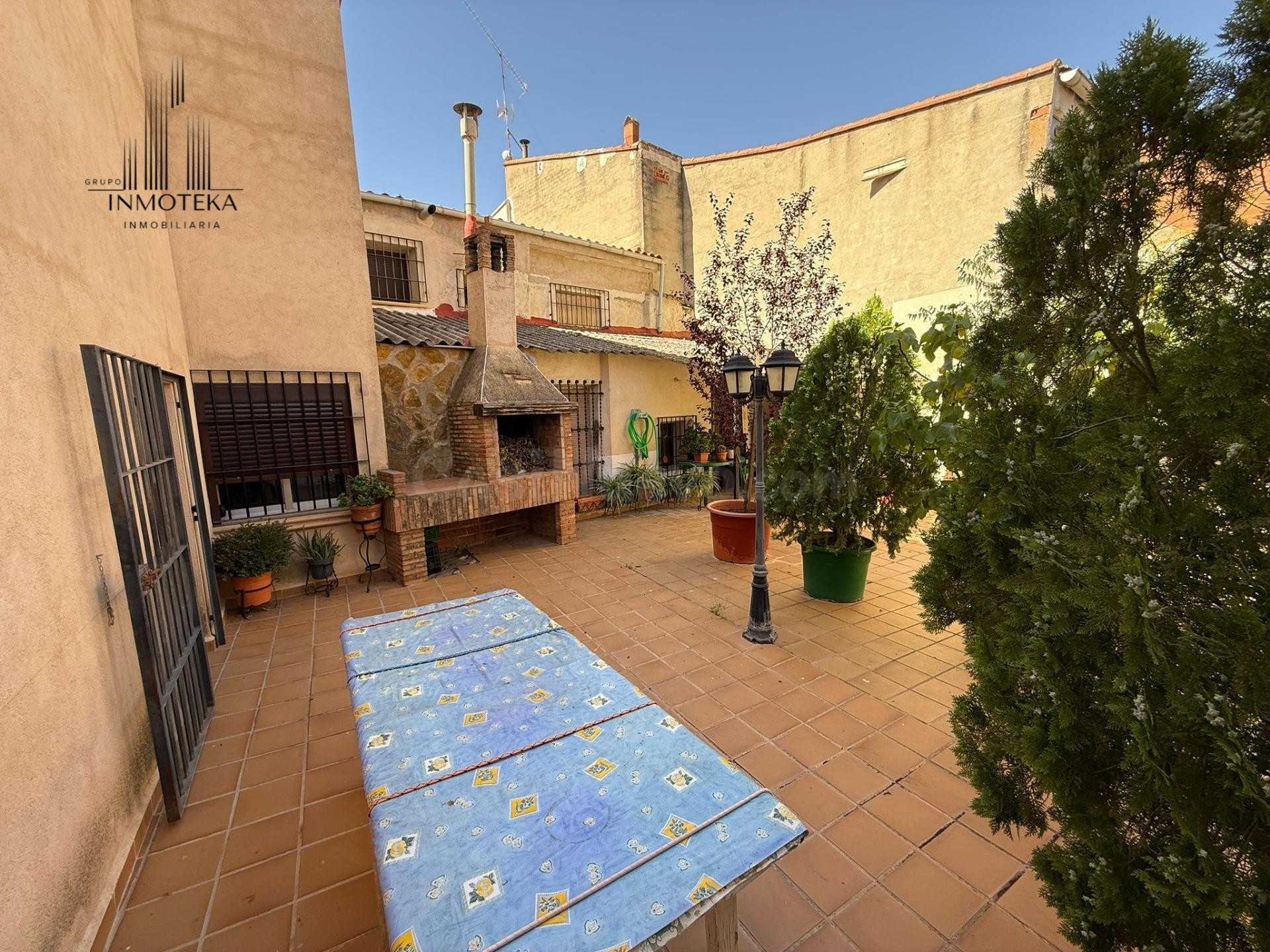 REF: C112 GRUPO INMOBILIARIA INMOTEKA VENDE CASA CON PATIO E - foto 2