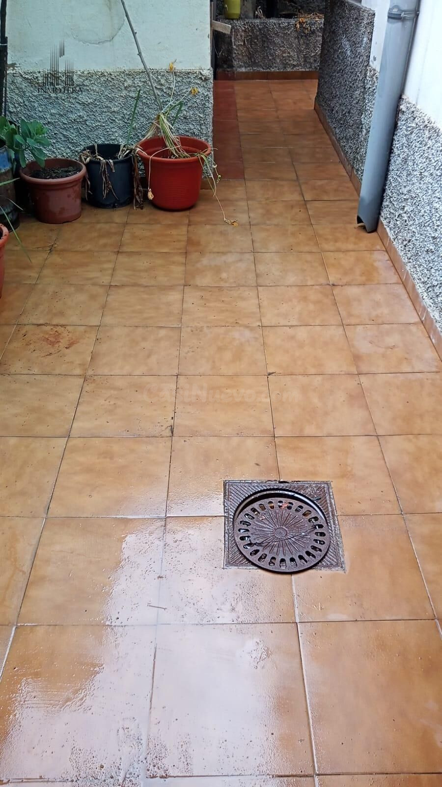 REF: C130 GRUPO INMOTEKA INMOBILIARIA VENDE CASA CON PATIO E - foto 2
