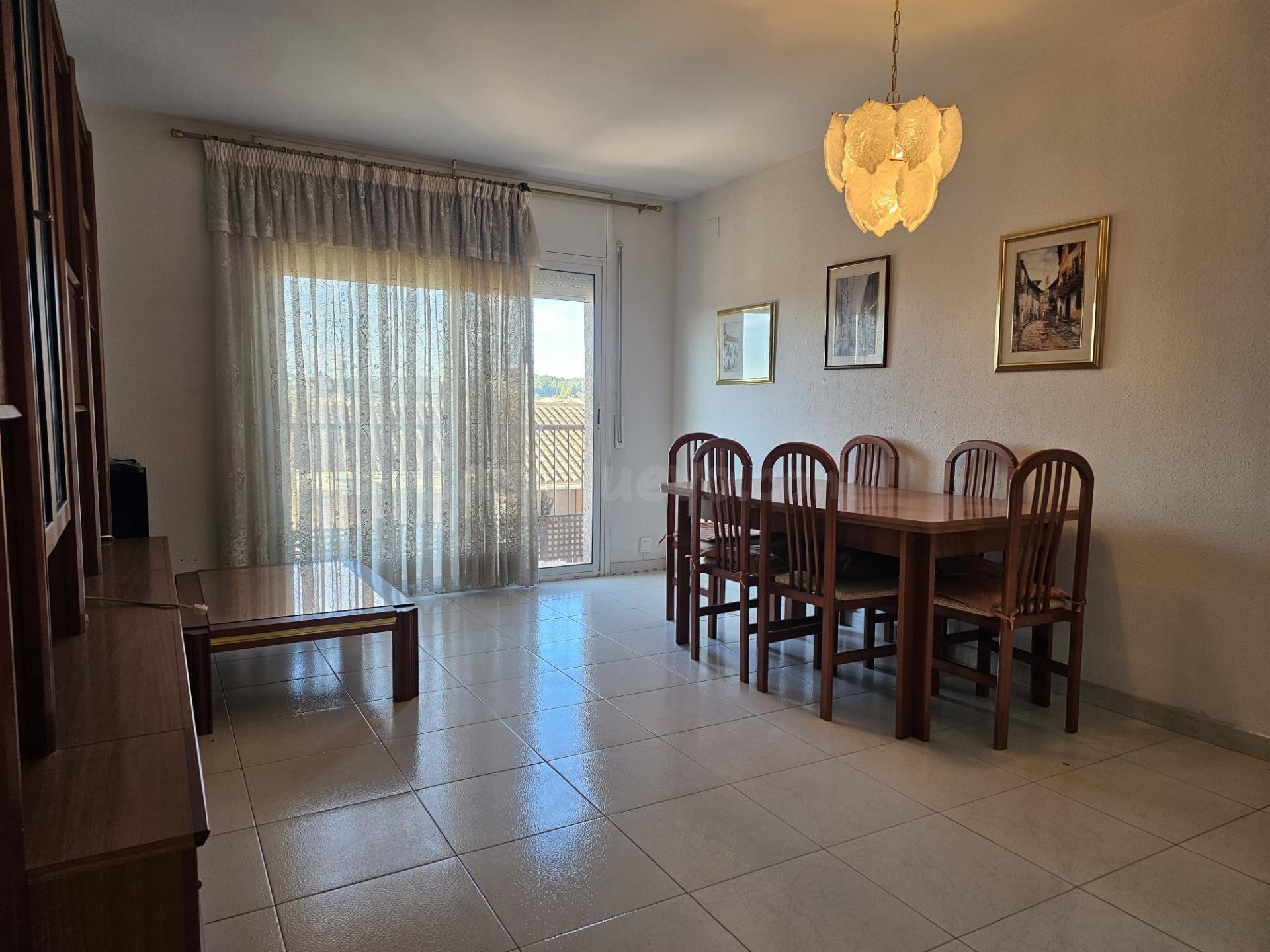 Acogedor piso en venta en el Nucli Urbà de Esparreguera - foto 2