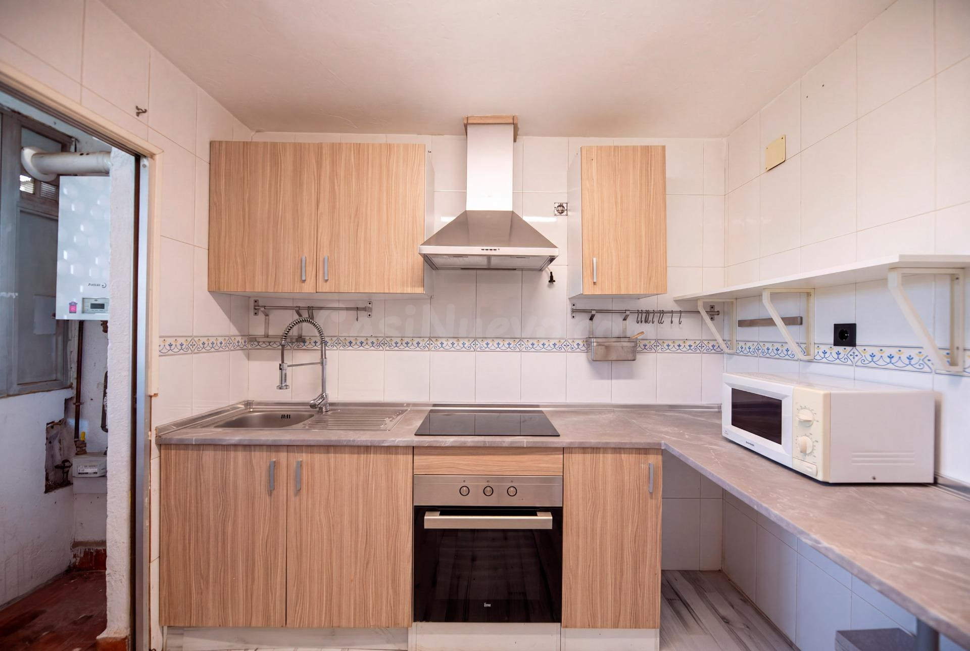 Piso de 3 dormitorios con terraza, garaje, trastero y piscin - foto 3
