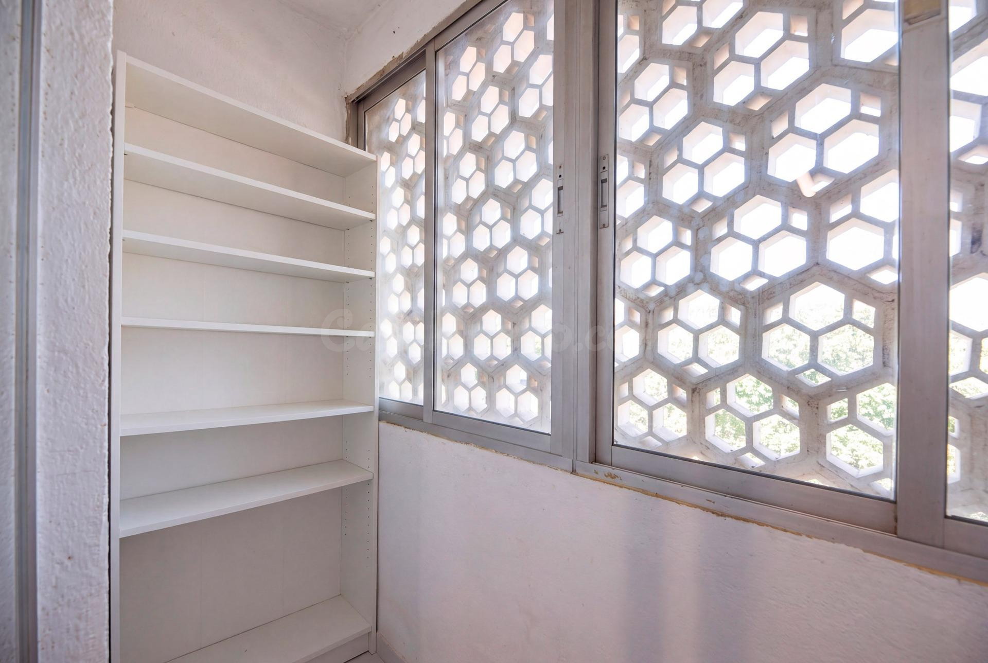 Piso de 3 dormitorios con terraza, garaje, trastero y piscin - foto 5