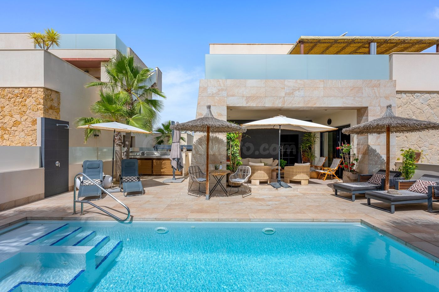 Villa 3 habitaciones 266m² en venta - Pueblo 4