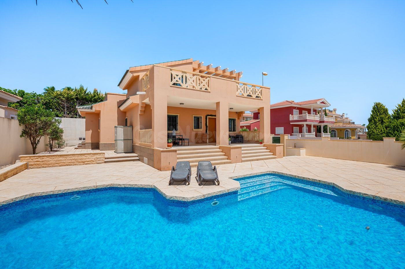 Villa 4 habitaciones 192m² en venta - Doña Pepa
