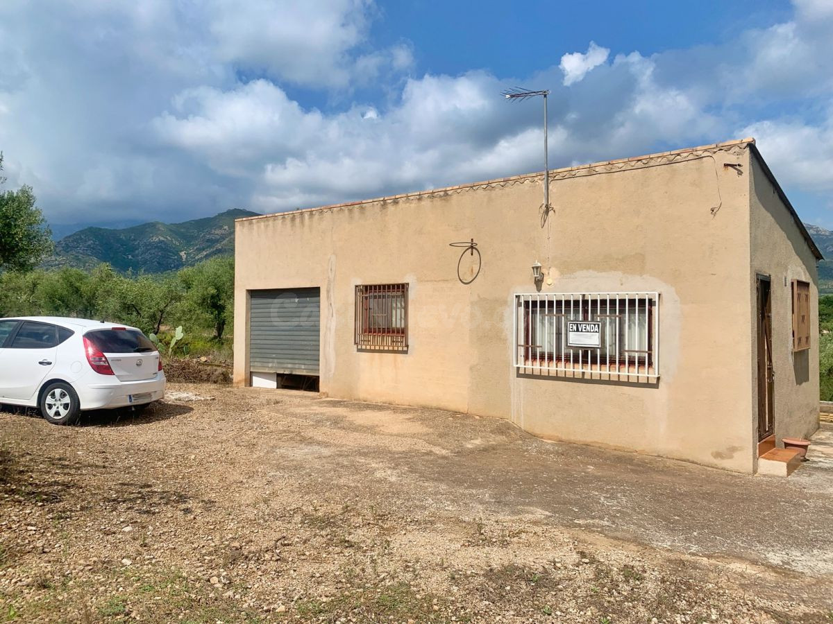 Casa de campo 1m² en venta - Aldover