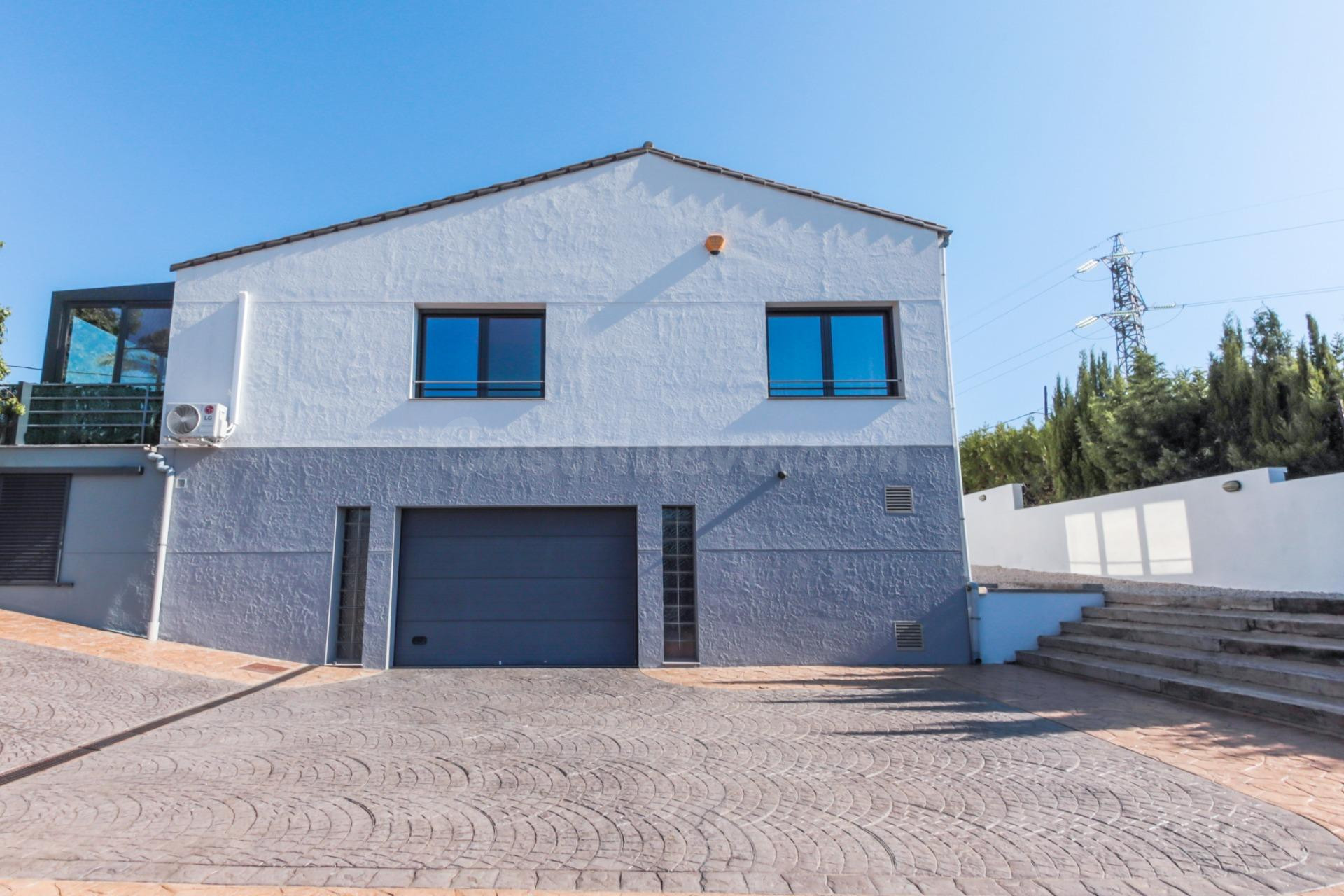 Chalet unifamiliar de obra nueva con doble parcela urbana en - foto 3