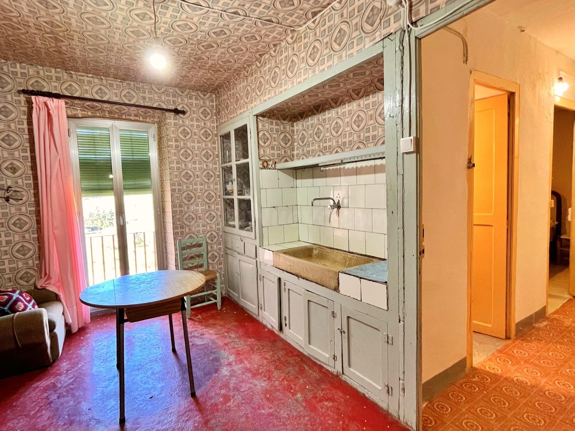 Casa de 350 m2 en el centro de Alfara de Carles (Los Puertos - foto 4