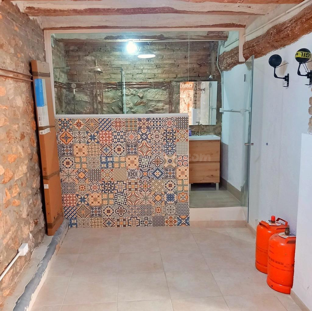 Encantadora casa de pueblo en Tivenys - foto 3