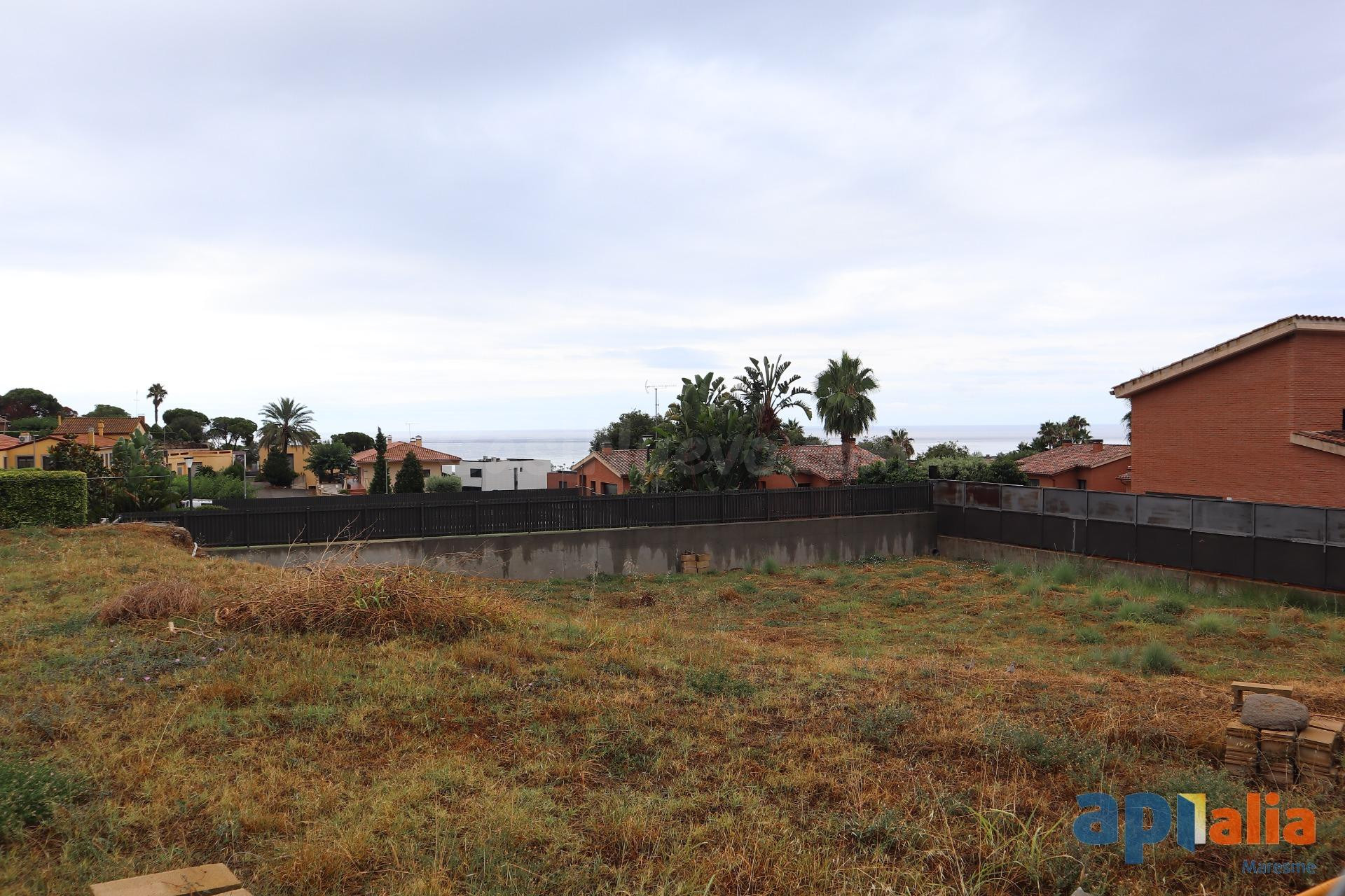 Terreno en venta en una excelente urbanización de Mataró