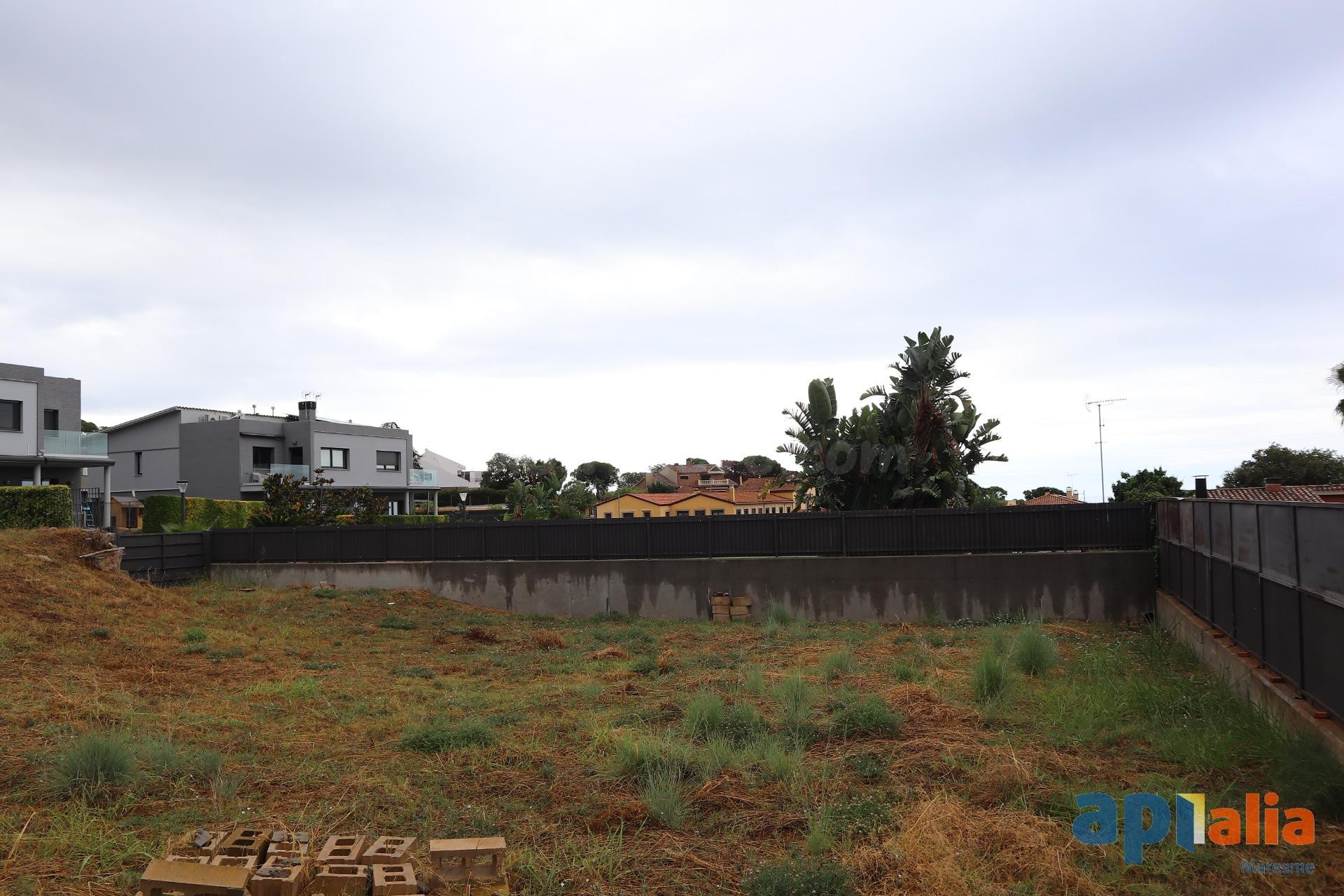 Terreno en venta en una excelente urbanización de Mataró - foto 2