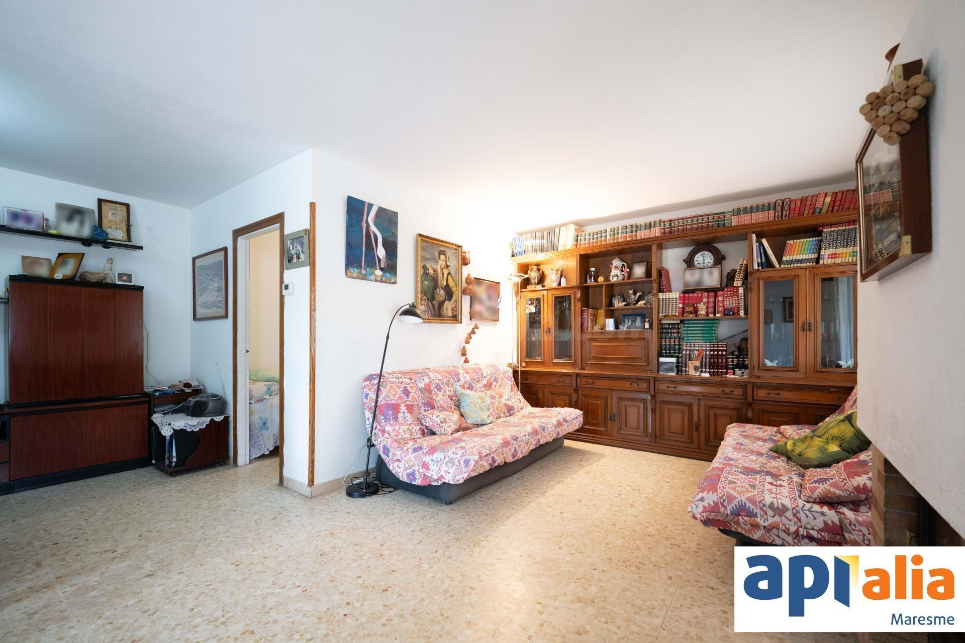 Descubre este impresionante chalet situado en la tranquila z - foto 3