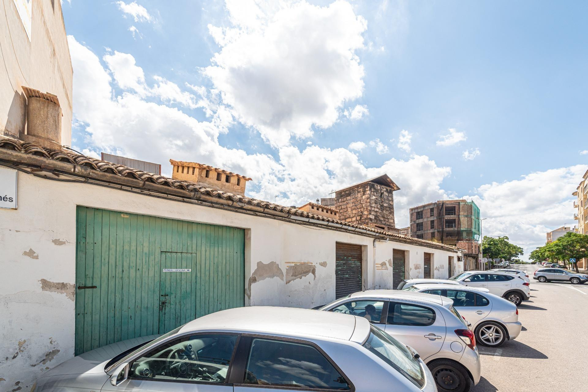 EDIFICIO EN EL CENTRO DE MANACOR - foto 2