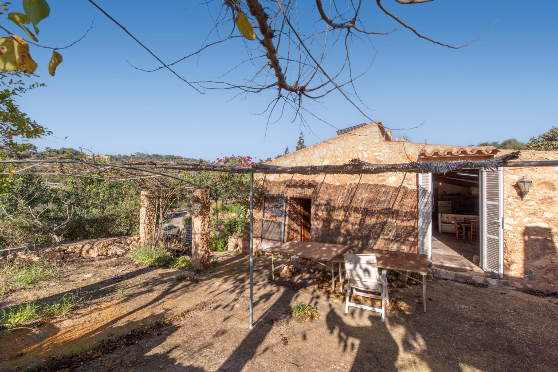 Terreno con casita entre Calas de Mallorca y Cala Murada - foto 4