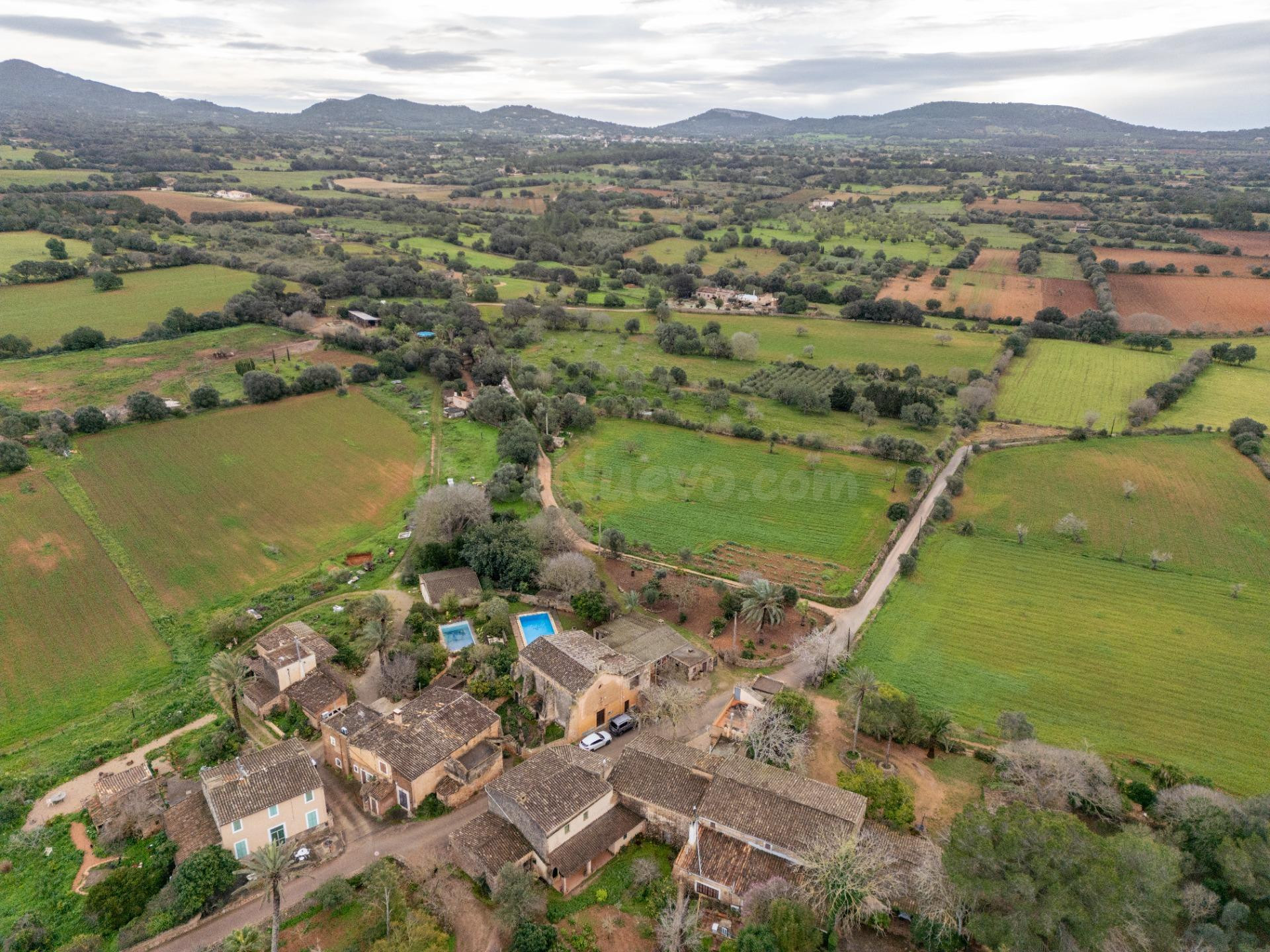 Finca rústica con terreno y piscina en Son Negre – Felanitx - foto 4