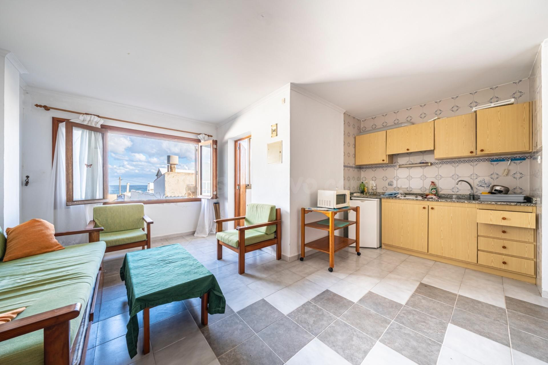 Apartamento con dos locales con vistas al mar - foto 3