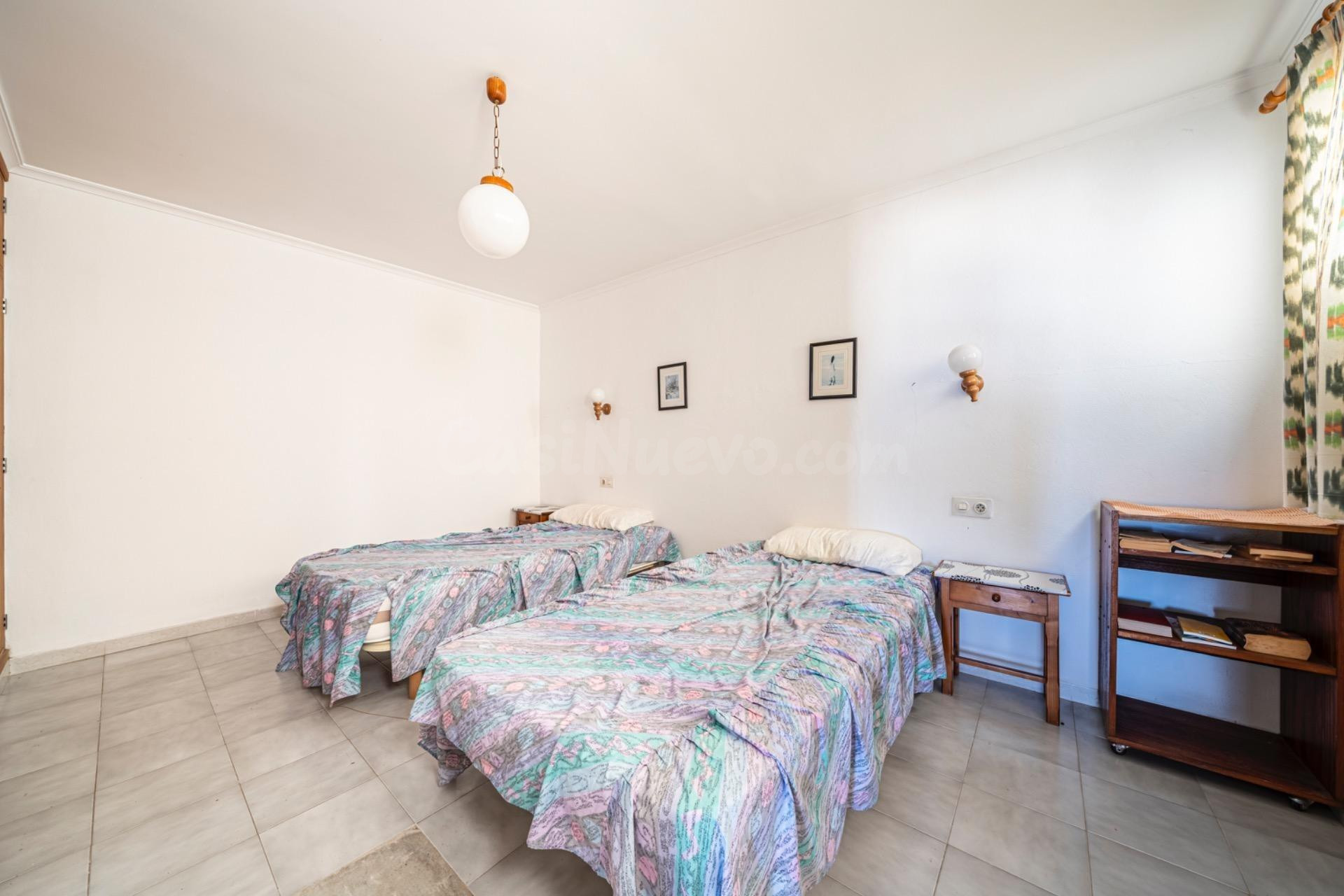 Apartamento con dos locales con vistas al mar - foto 4
