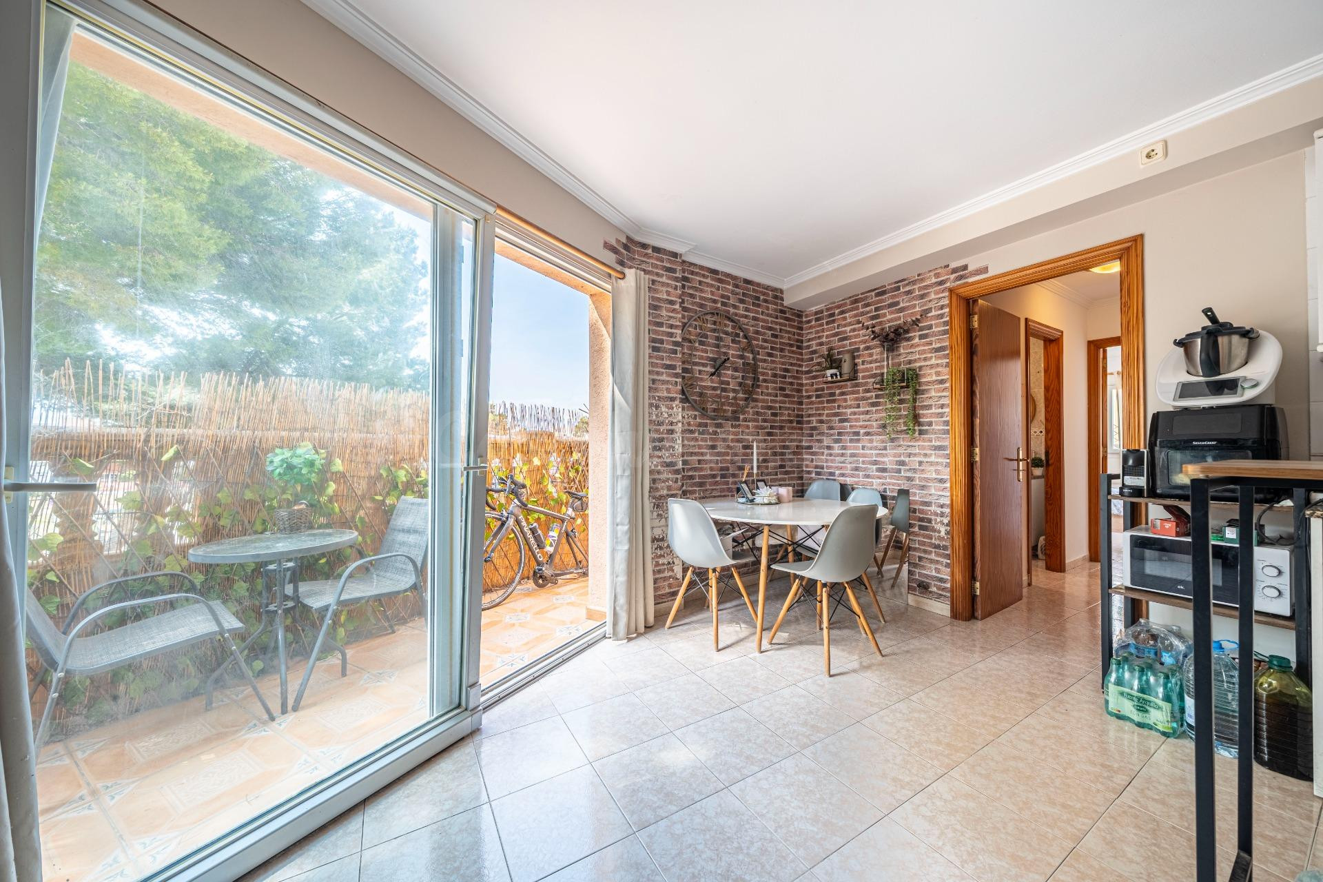 Vivienda de dos pisos en Cala Ratjada con accesos independientes