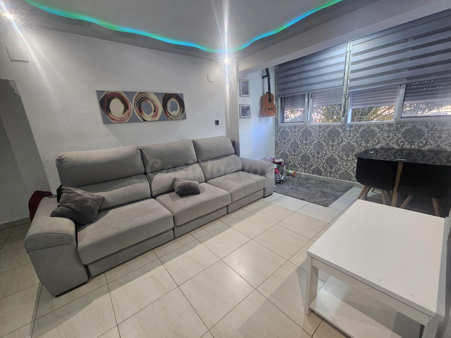 Se vende magnífica vivienda situada en segunda planta con as - foto 4