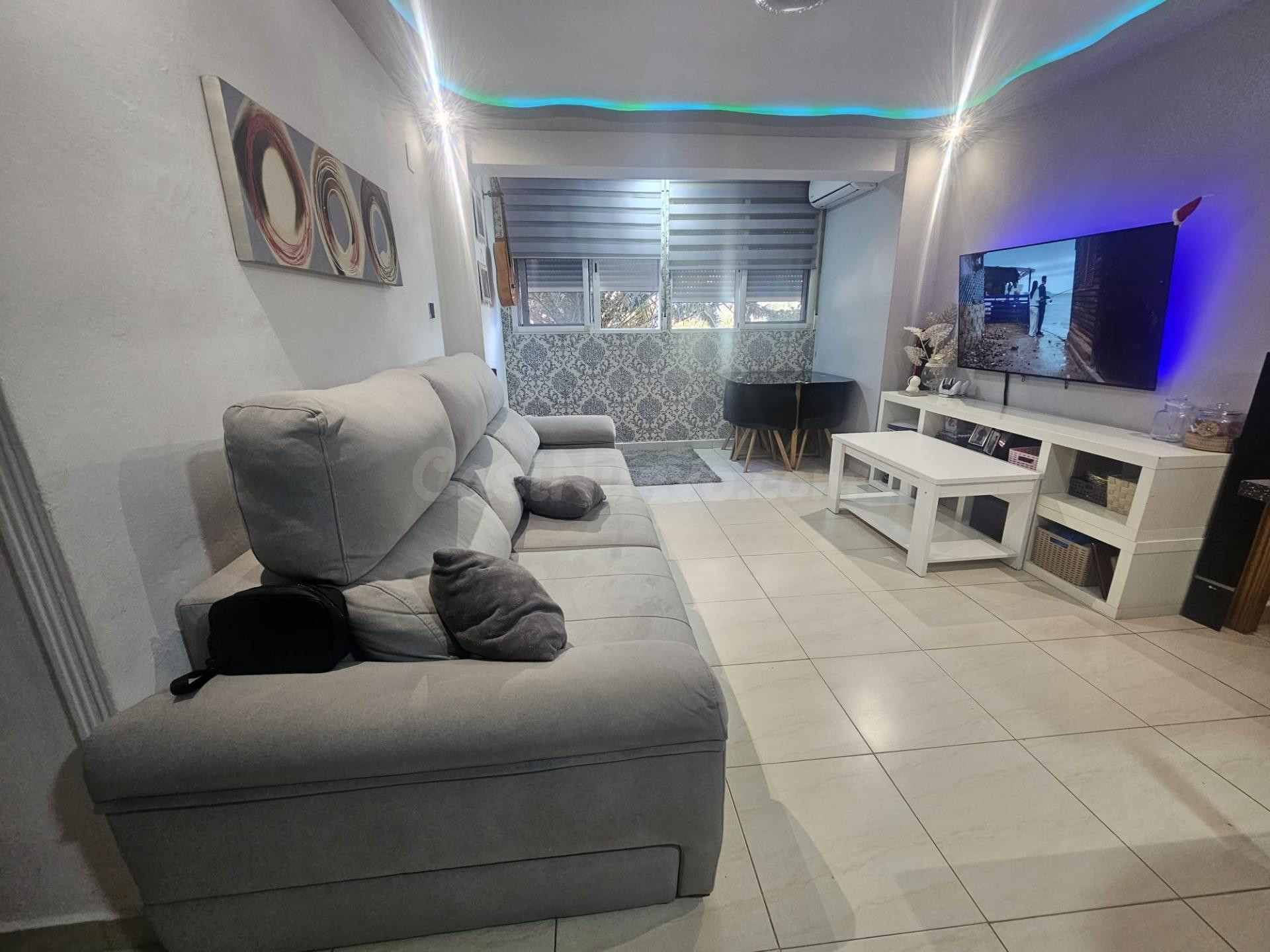 Se vende magnífica vivienda situada en segunda planta con as - foto 5