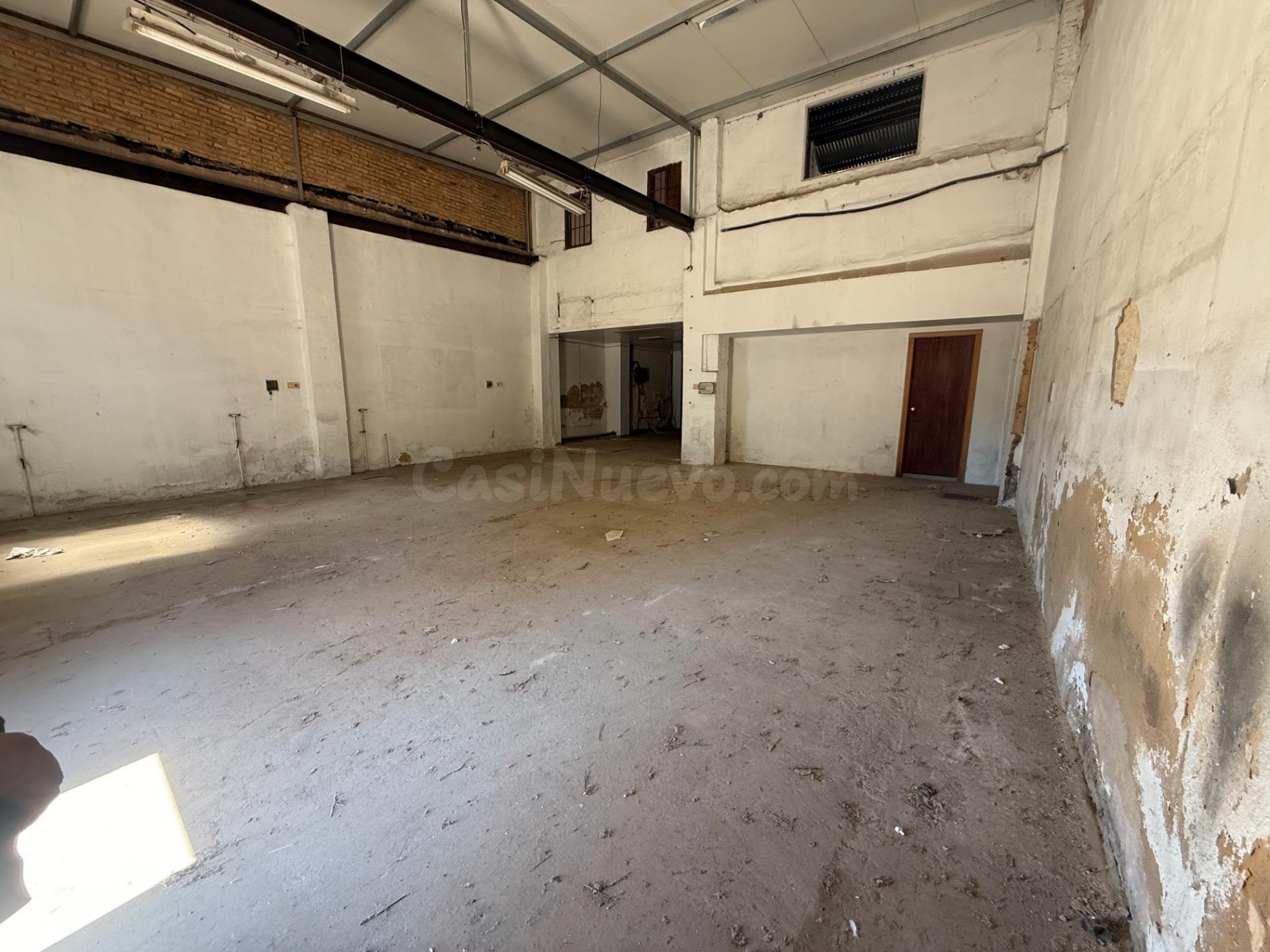 Local comercial en alquiler junto al Hospital La Nueva Fe – 