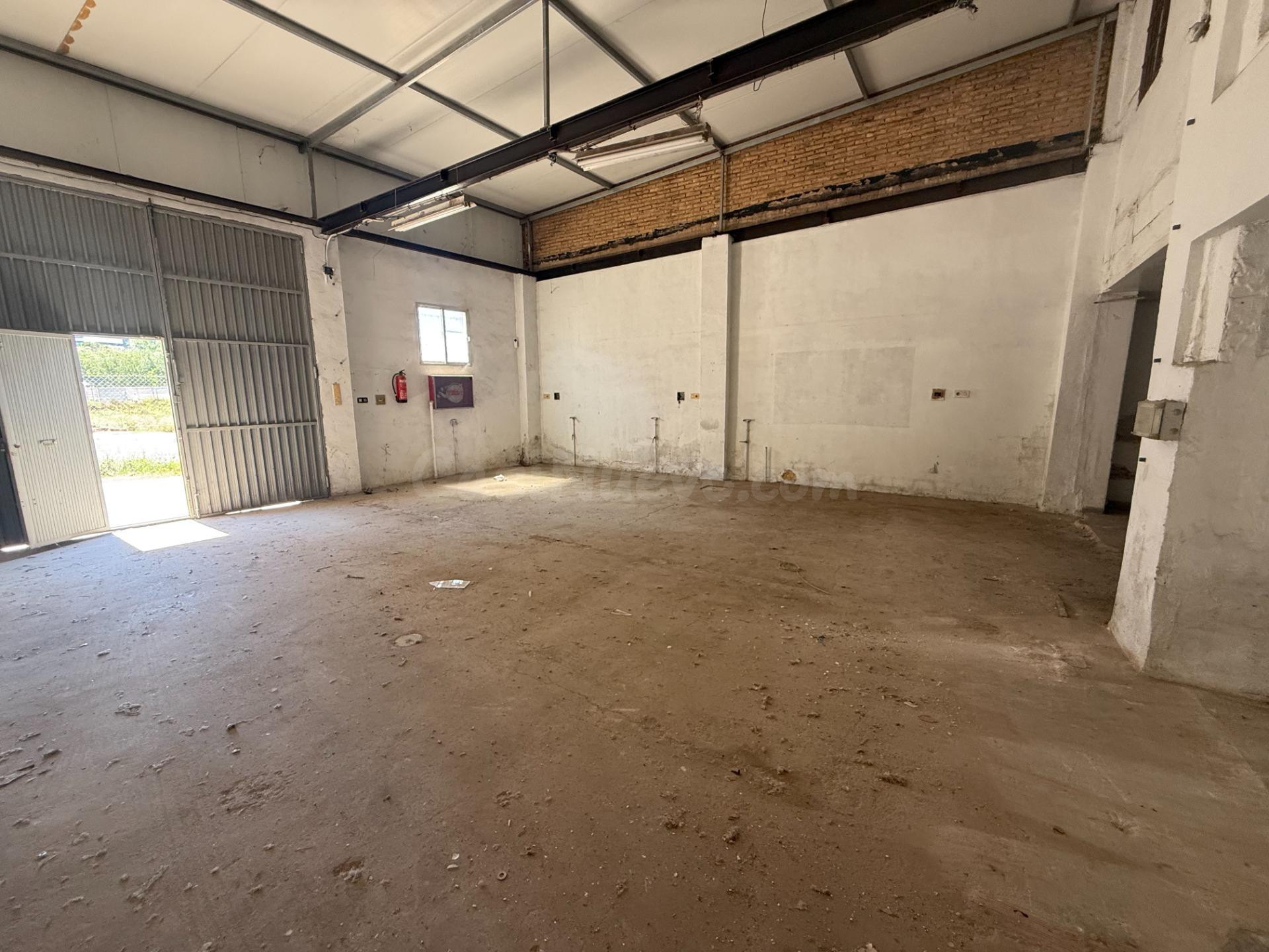 Local comercial en alquiler junto al Hospital La Nueva Fe –  - foto 5