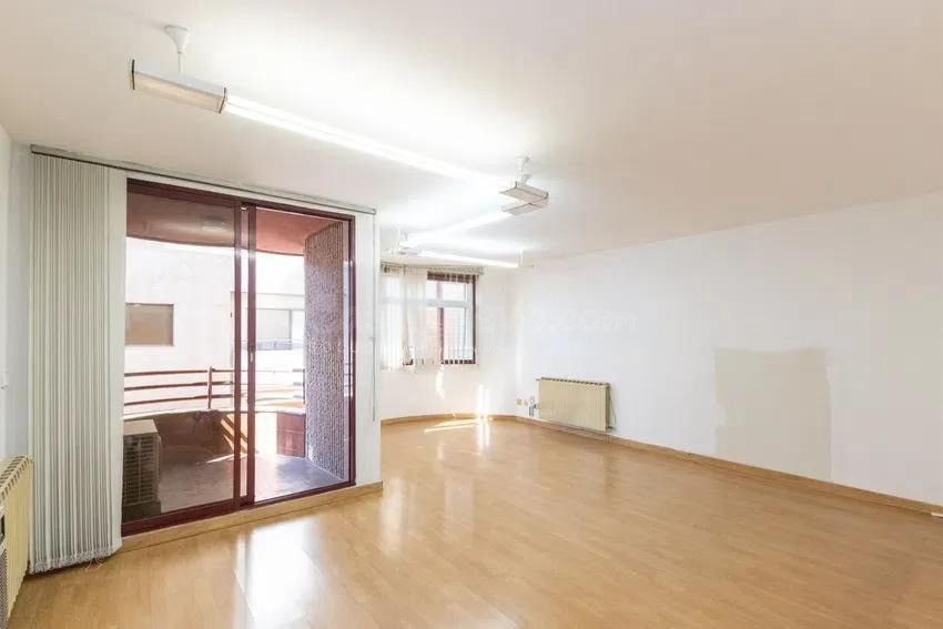 Presentamos esta exclusiva vivienda señorial ubicada en plen - foto 2