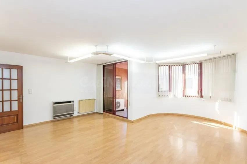 Presentamos esta exclusiva vivienda señorial ubicada en plen - foto 3