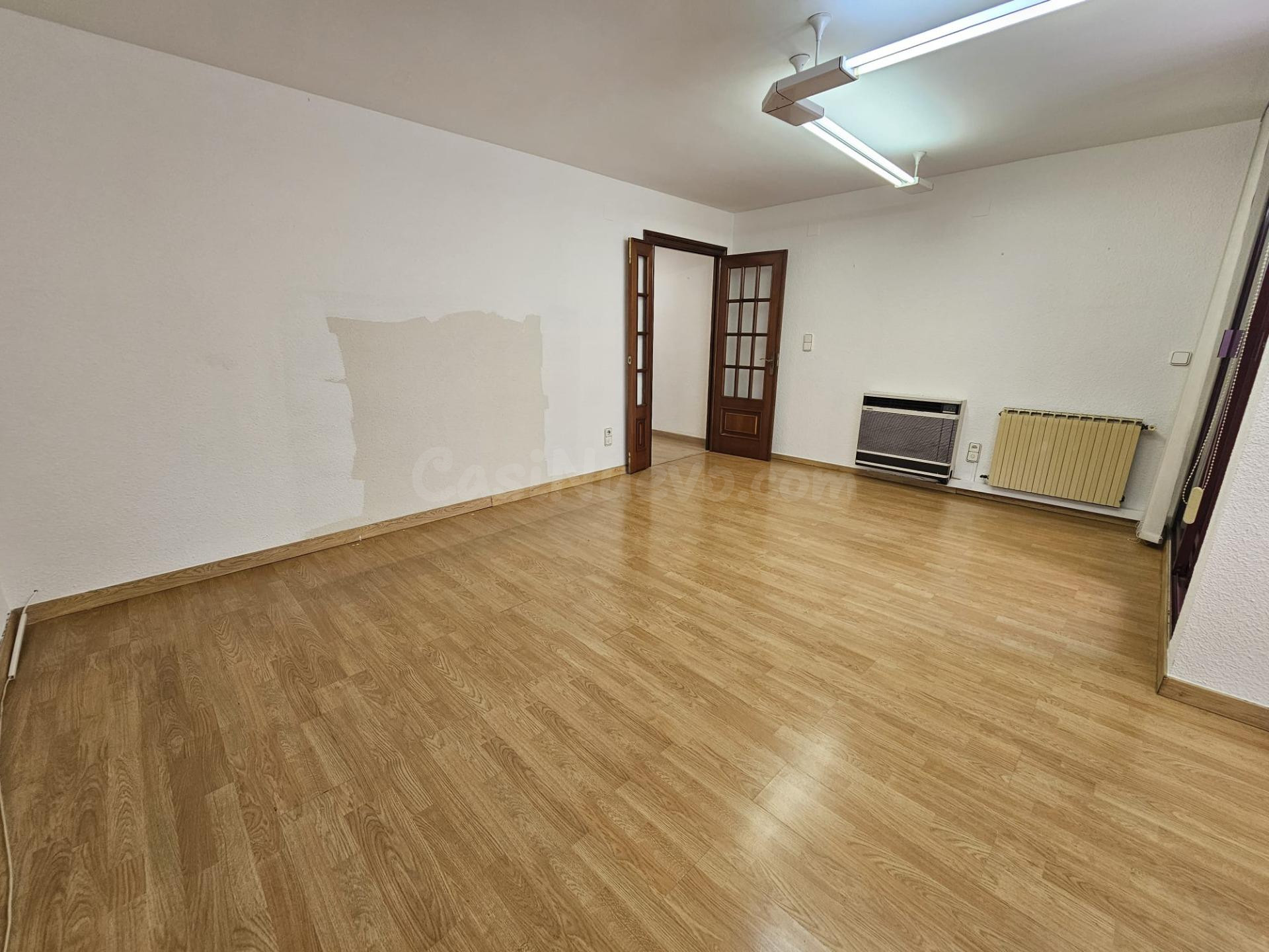 Presentamos esta exclusiva vivienda señorial ubicada en plen - foto 4